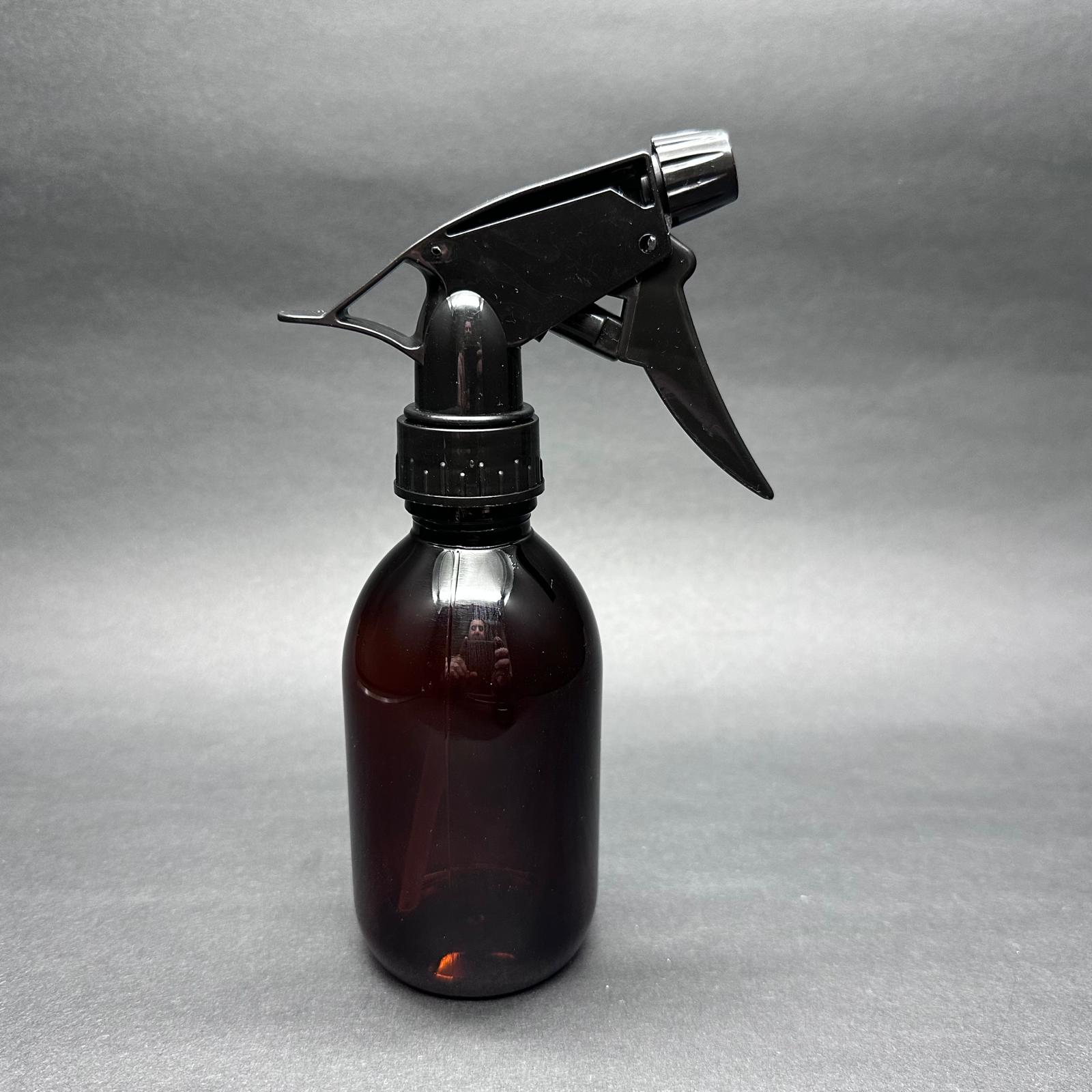 200 Cc Amber Pet Ecza Şişesi - Siyah Kimyasala Dayanıklı Dozajlı Triger Spreyli - 200 Ml Kahverengi Plastik Şurup Şişesi (21 Gr)