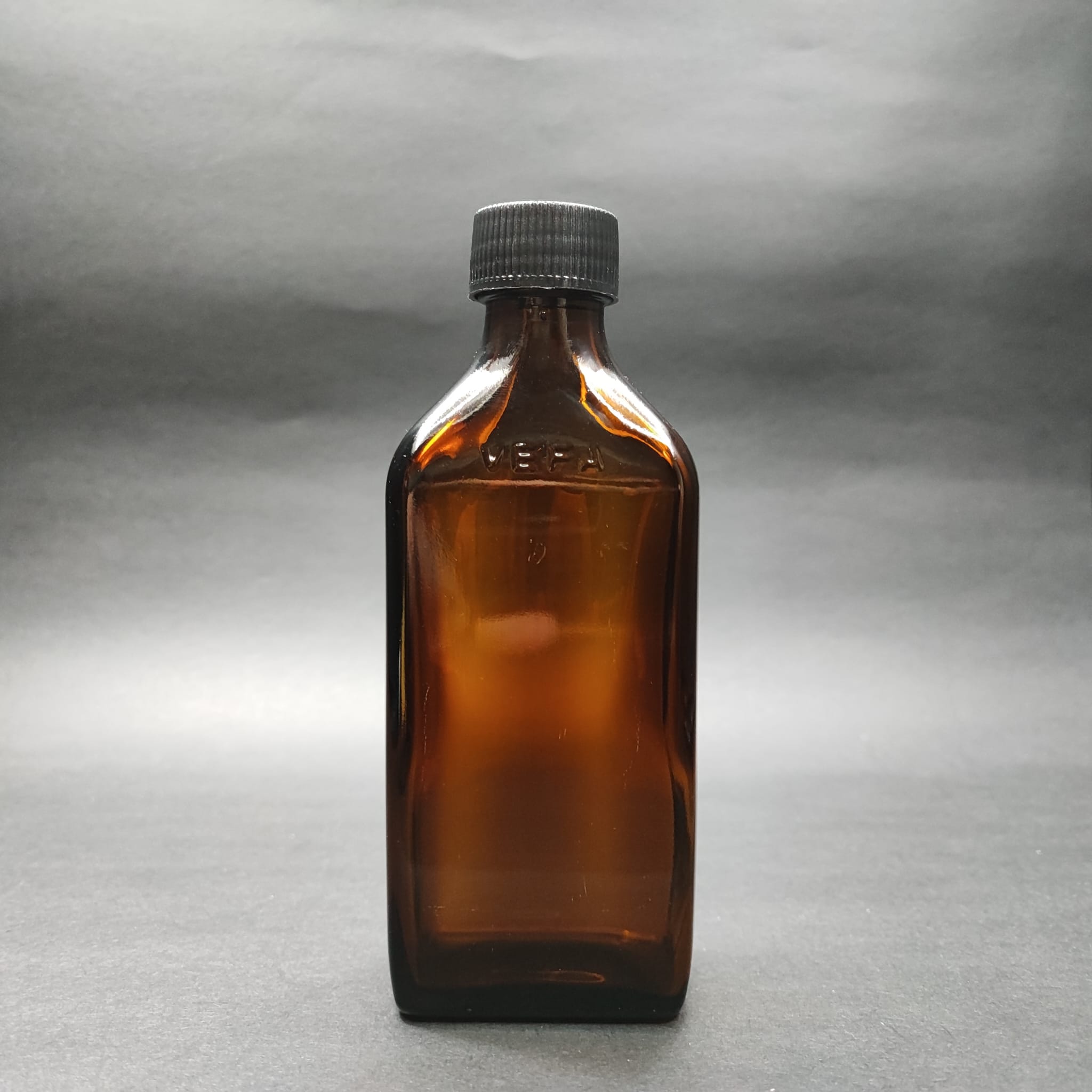 200 Cc Amber Yassı Cam Şişe - Contalı Siyah Kapaklı - 200 Ml Yassı Cold Brew Cam Şişe (Üstü Yazılı)