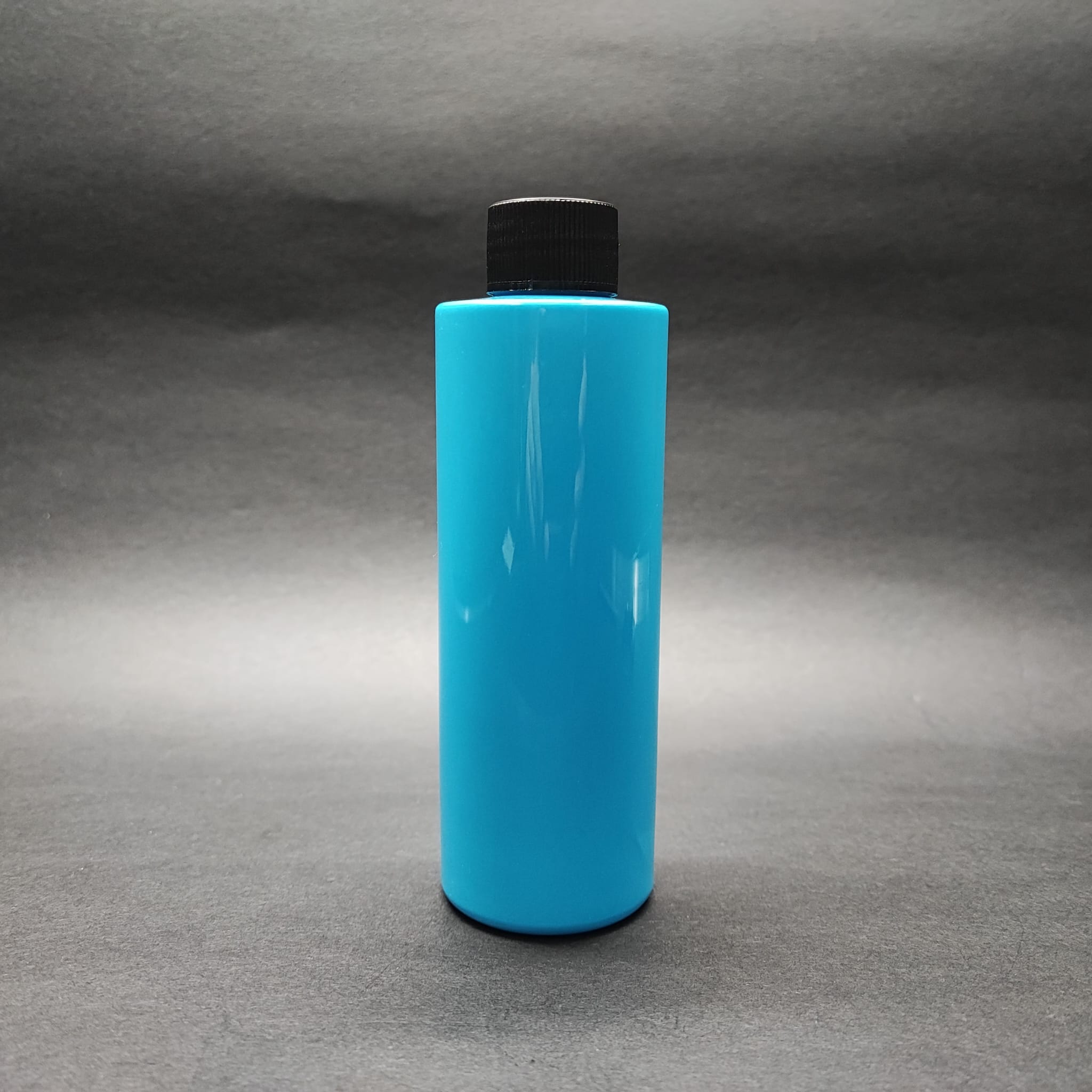 200 Cc Küt Boyunlu Uzun Silindir Pet Şişe (24 Gr) - Contalı Siyah Kapaklı - 200 Ml Plastik Şişe - Mavi