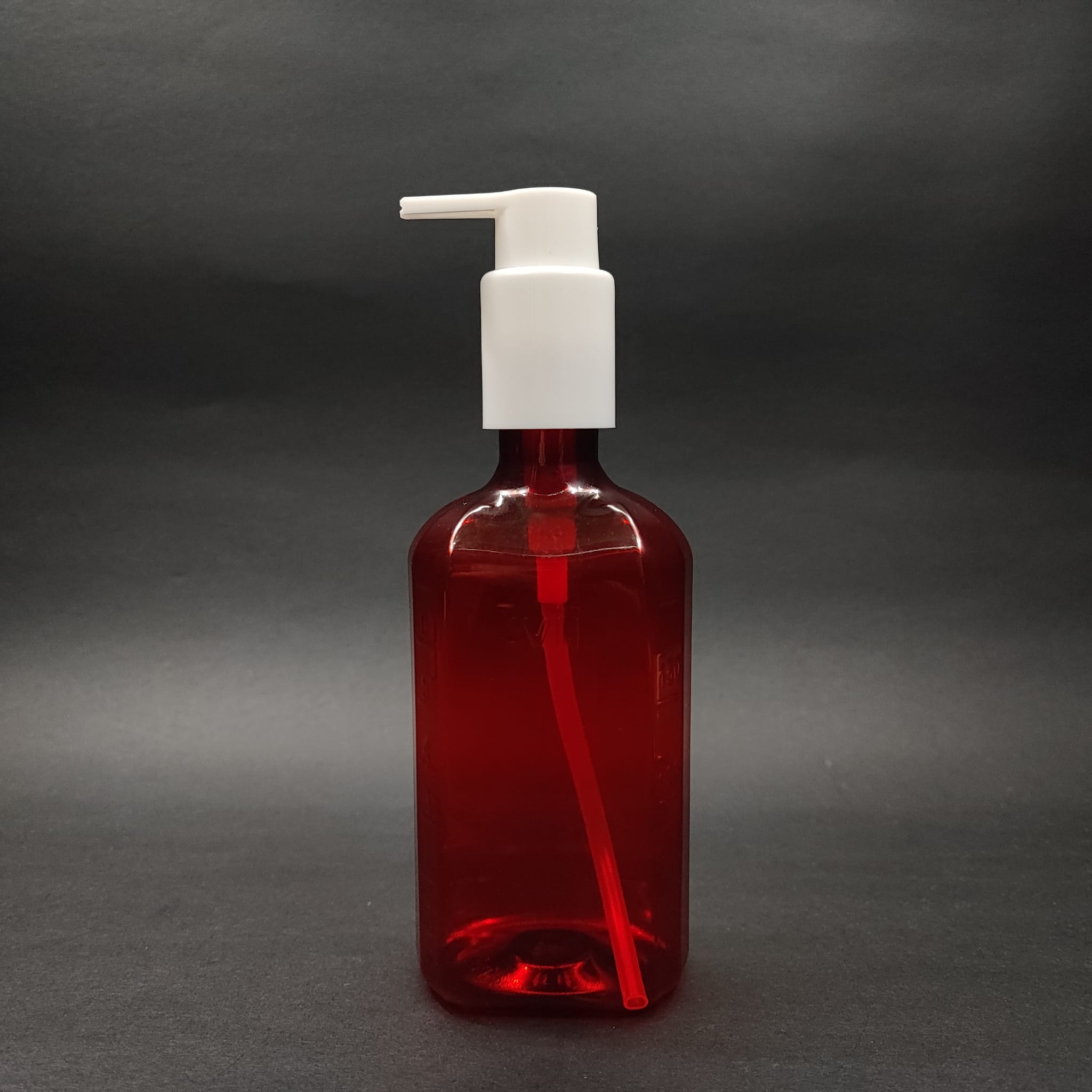 200 Cc Ölçekli Pet Şişe - Beyaz Xavıer Model Pompalı - 200 Ml Ve Oz Ölçülü Kırmızı Pet Şişe