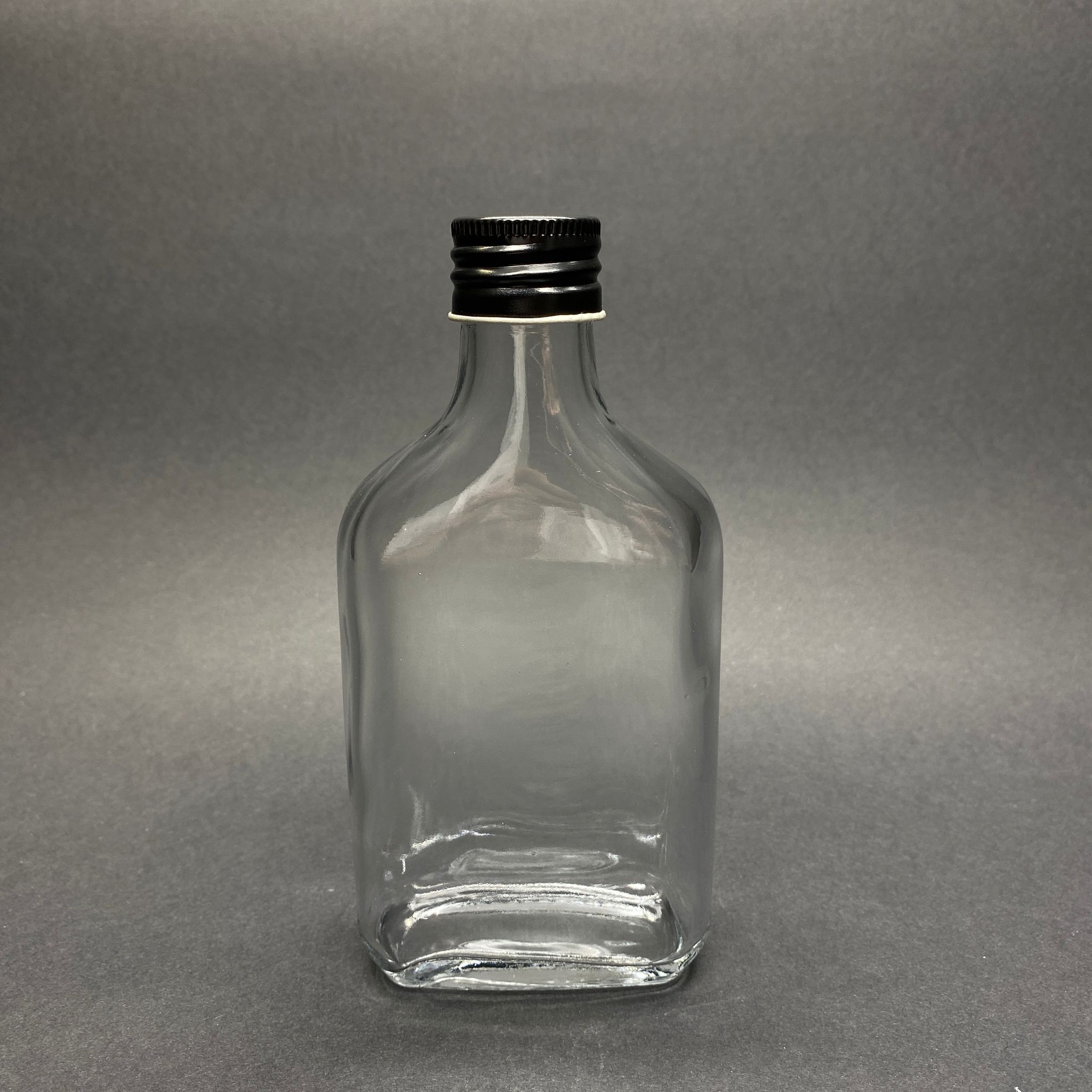 200 Cc Yassı Cam Şişe - Siyah Metal Alüminyum Kapaklı - 200 Ml Cam Şişe - Soğuk Kahve İçin Cold Brew Şişesi