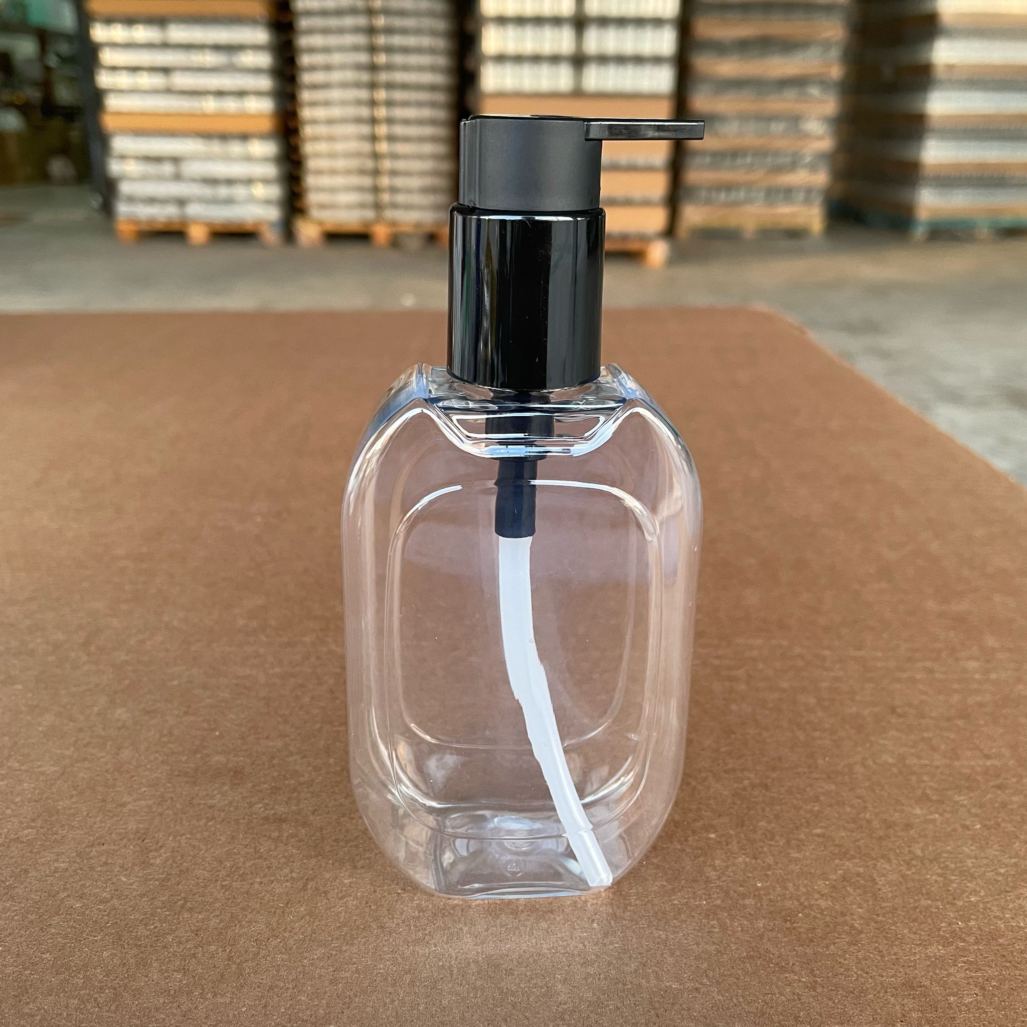 200 Cc Yassı İtalyan Model Kalın Pet Şişe (30 Gr) - - Siyah Xavier Serum Krem Pompalı  - 200 Cc Yassı İtalyan Model Kalın Plastik Şişe