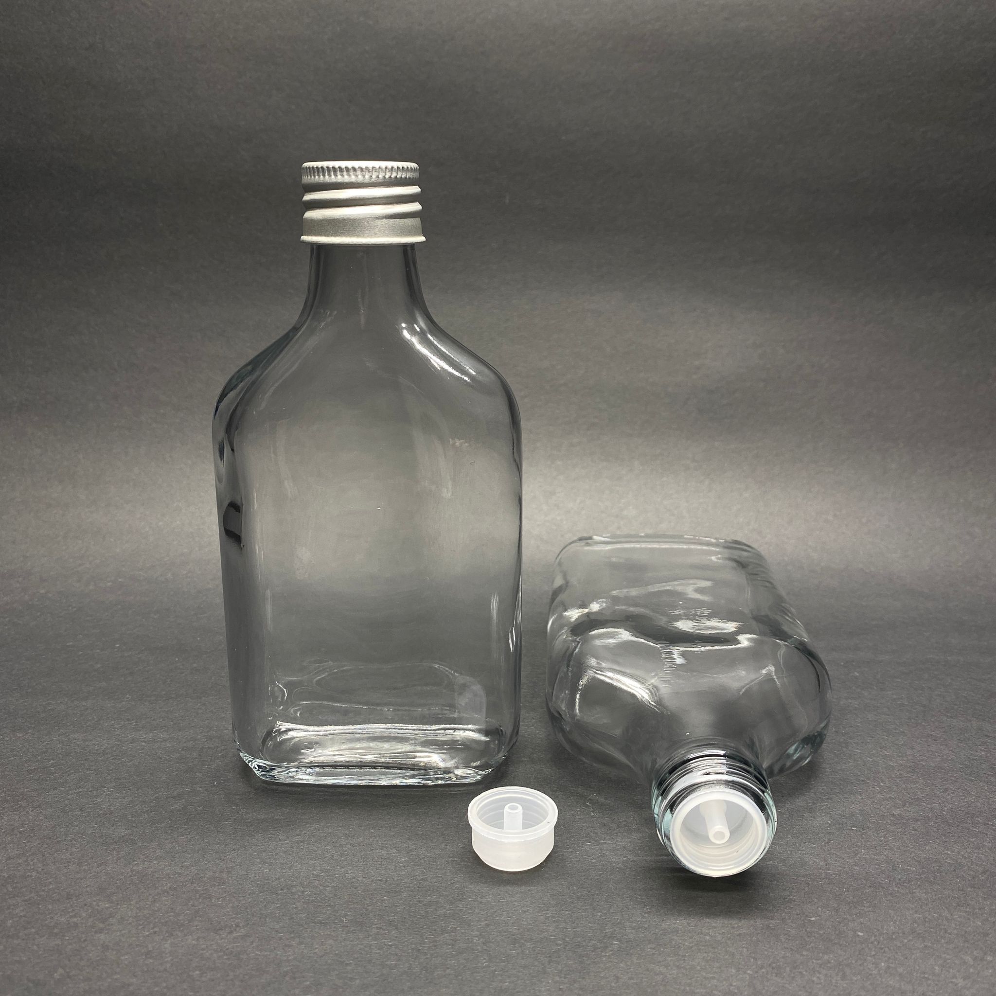 200 Cc Yassı Lüx Kolonya Cam Şişe - Gümüş Metal Alüminyum Kapaklı + Kolonya Tıpalı - 200 Ml Lüks Metal Kapaklı Cam Kolonya Şişesi