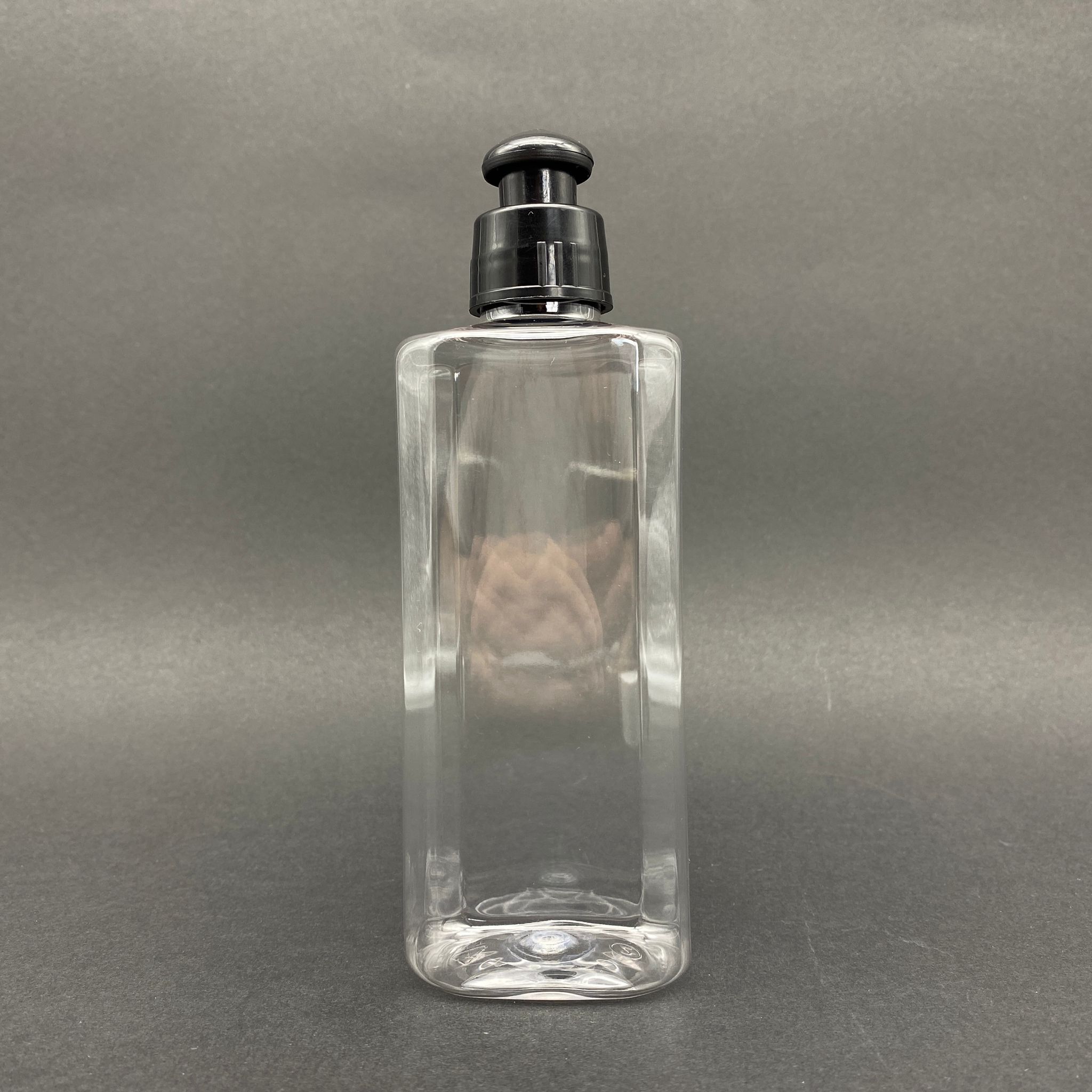 200 Cc Yassı Pet Şişe - Siyah Push-Pull Akıtıcı Kapaklı - 200 Ml Plastik Akıtıcılı Şişe