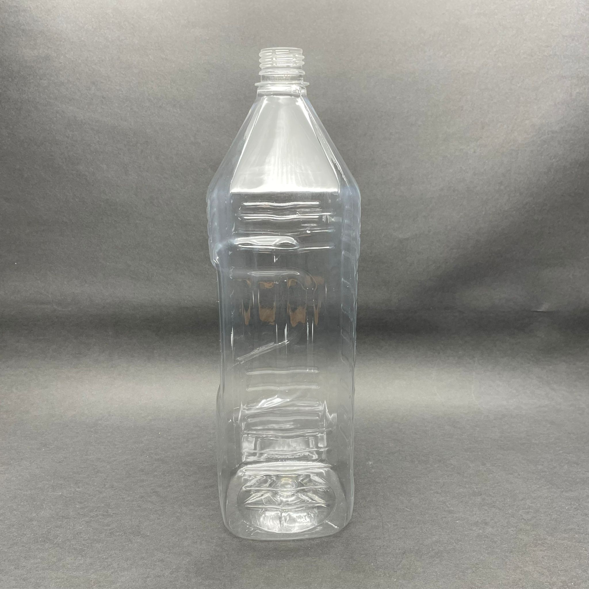 2000 Cc Köşeli Model Pet Şişe Kapaksız (28 Ağız Vidalı) - 2 Litre Köşeli Pet Zeytinyağ Şişesi