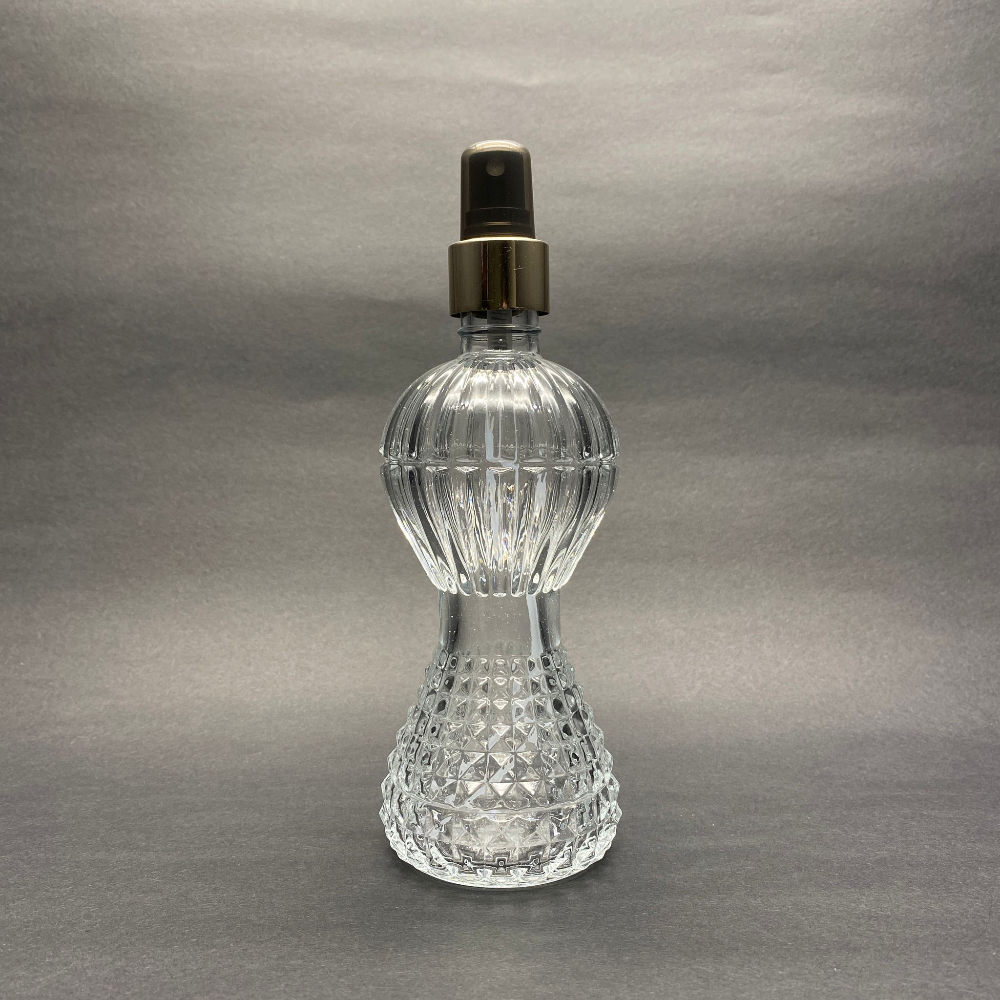 225 Cc Pırlanta Cam Kolonya Şişesi - Gold Spreyli - 225 Ml Spreyli Cam Kolonya Şişesi