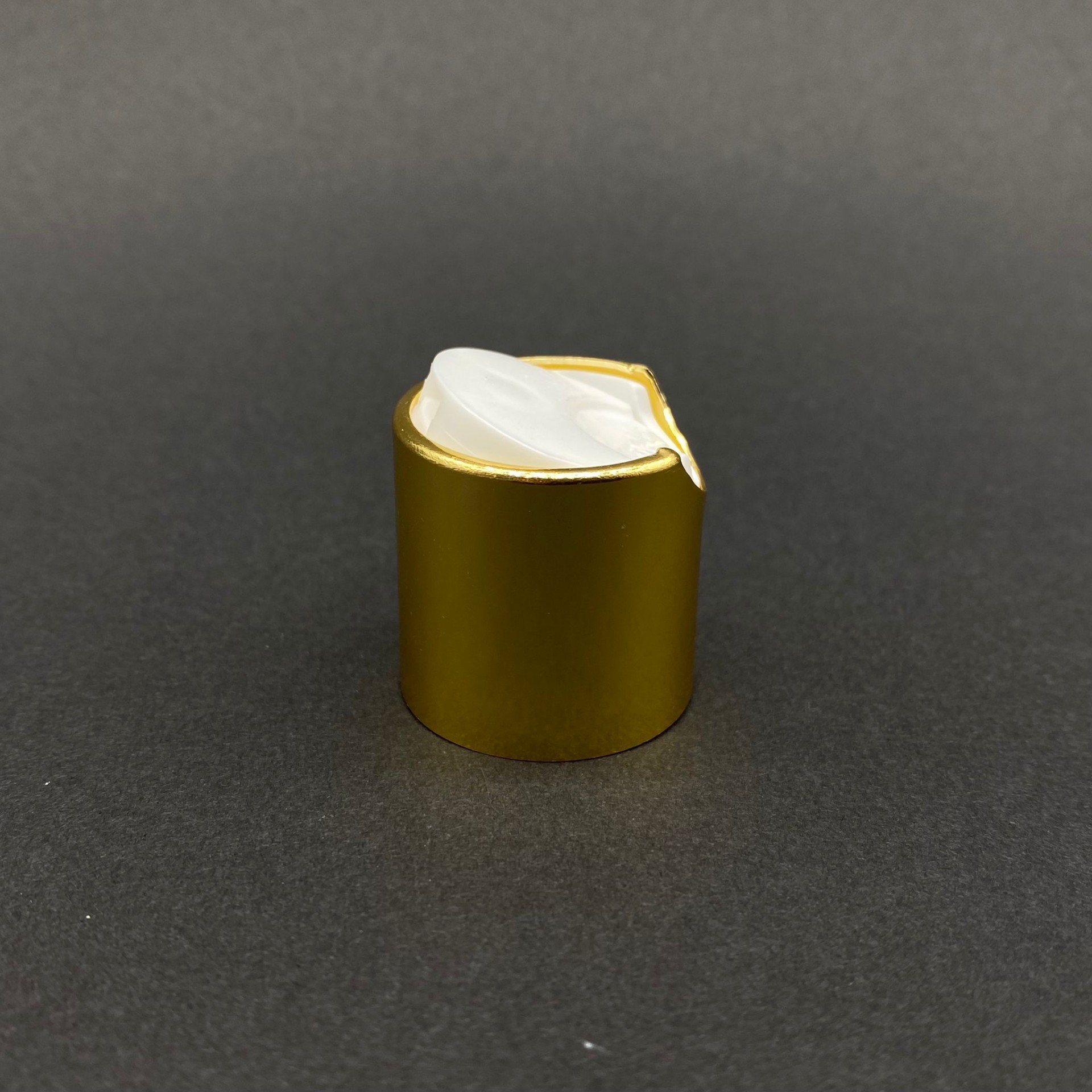 24 Mm Disktop Kapak Gold Kaplamalı (Şampuan Kapak)
