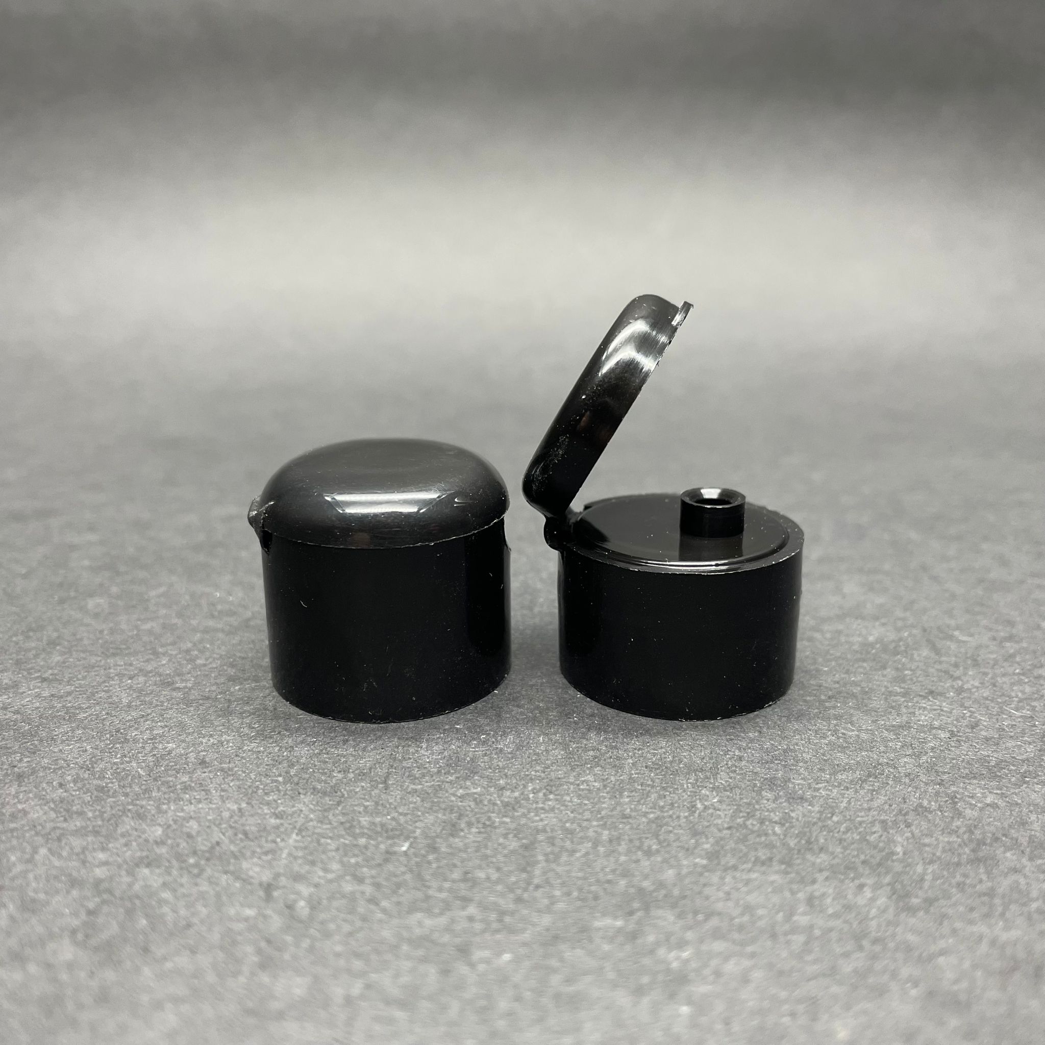24 Mm Fliptop Kapak Siyah - Açılır Kapanır Kapak Siyah
