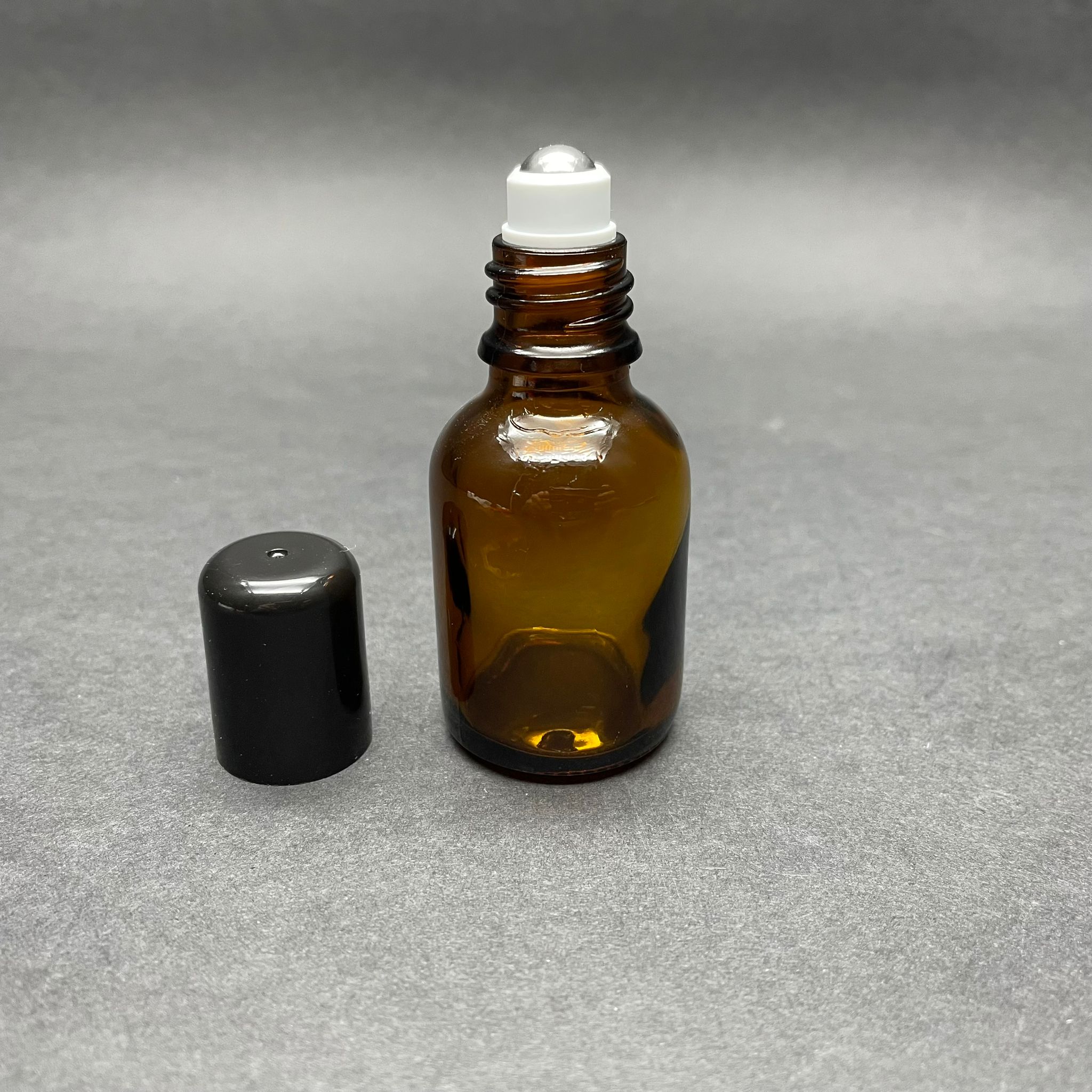 25 Cc Amber Cam Roll-On Şişesi - Siyah Kapaklı -  20 Ml Çelik Bilyeli Şişe - Cam Roll On Şişe - Cam Esans Şişesi