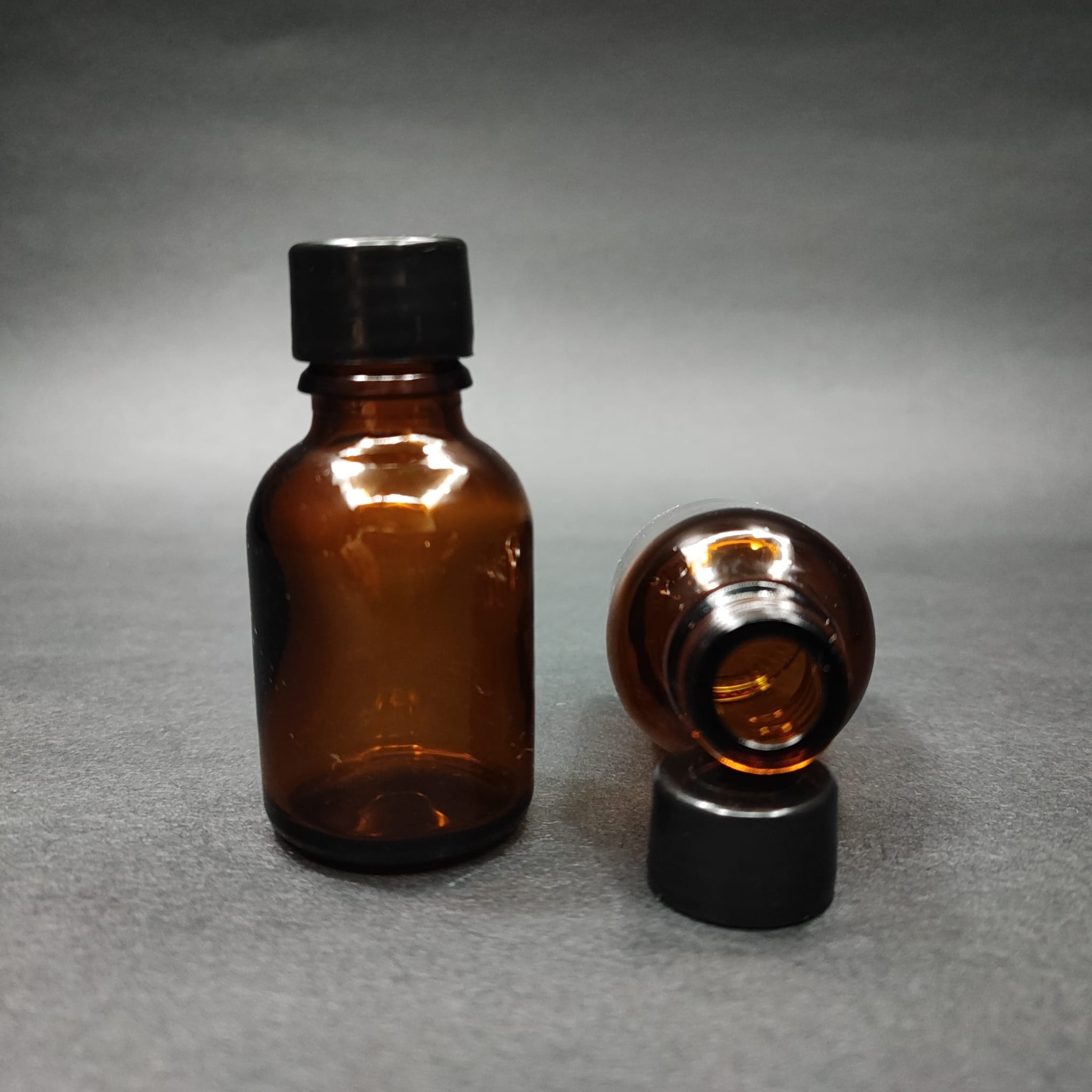 25 Cc Amber Cam Şişe + Kendinden Contalı Sızdırmaz Siyah Kapak - 25 Ml Kapaklı Kahverengi Cam Şişe