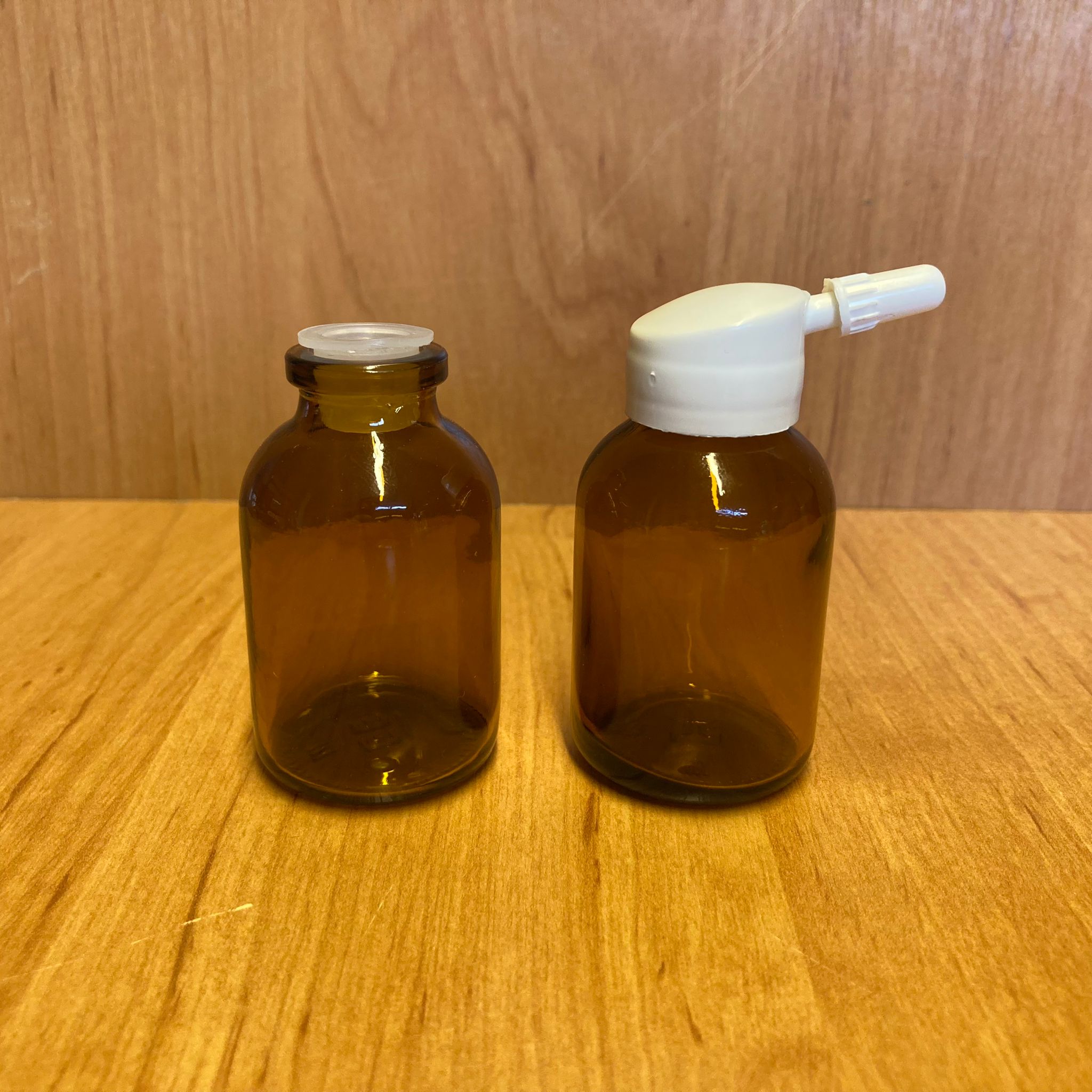 25 Cc Amber Flakon Penisilin Şişesi - Beyaz Tank Damlalıklı - Plastik Tıpalı - 25 Ml Damlalıklı Kahverengi Cam Şişe