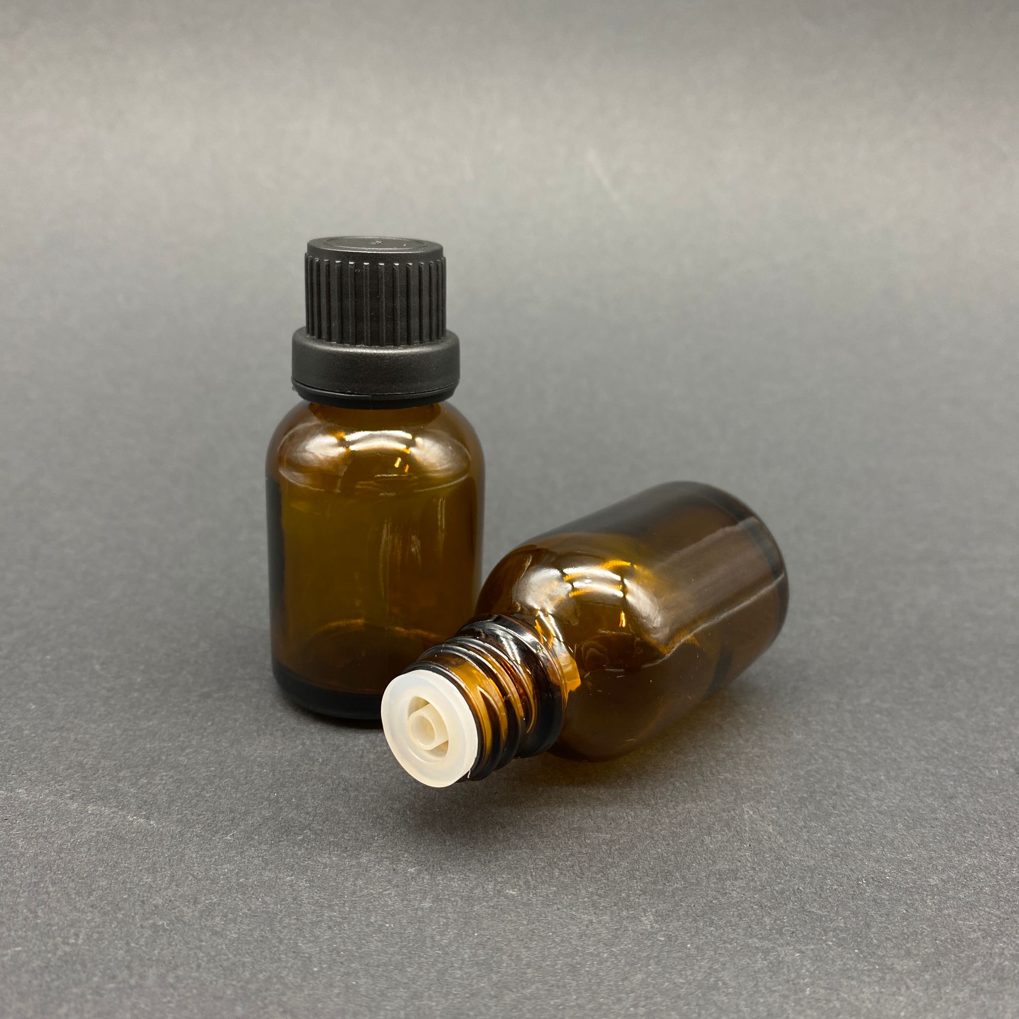 25 Cc Amber İçten Damlalıklı - Siyah Kilit Kapaklı Cam Şişe - 25 Ml Amber Standart İçten Damlalıklı Cam Şişe