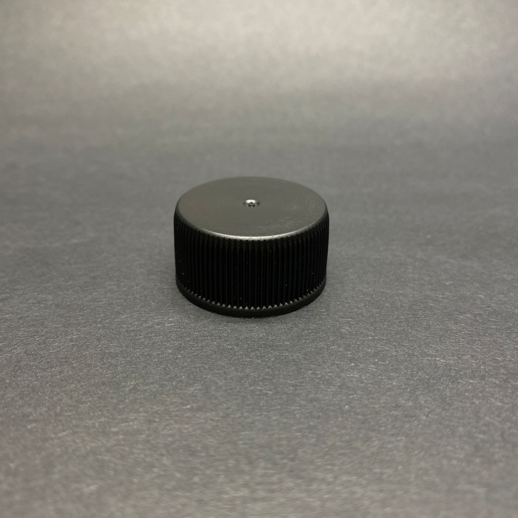 25 Mm Kendinden Contalı Siyah Kapak (25 Ağız Plastik Şişeler İçin)