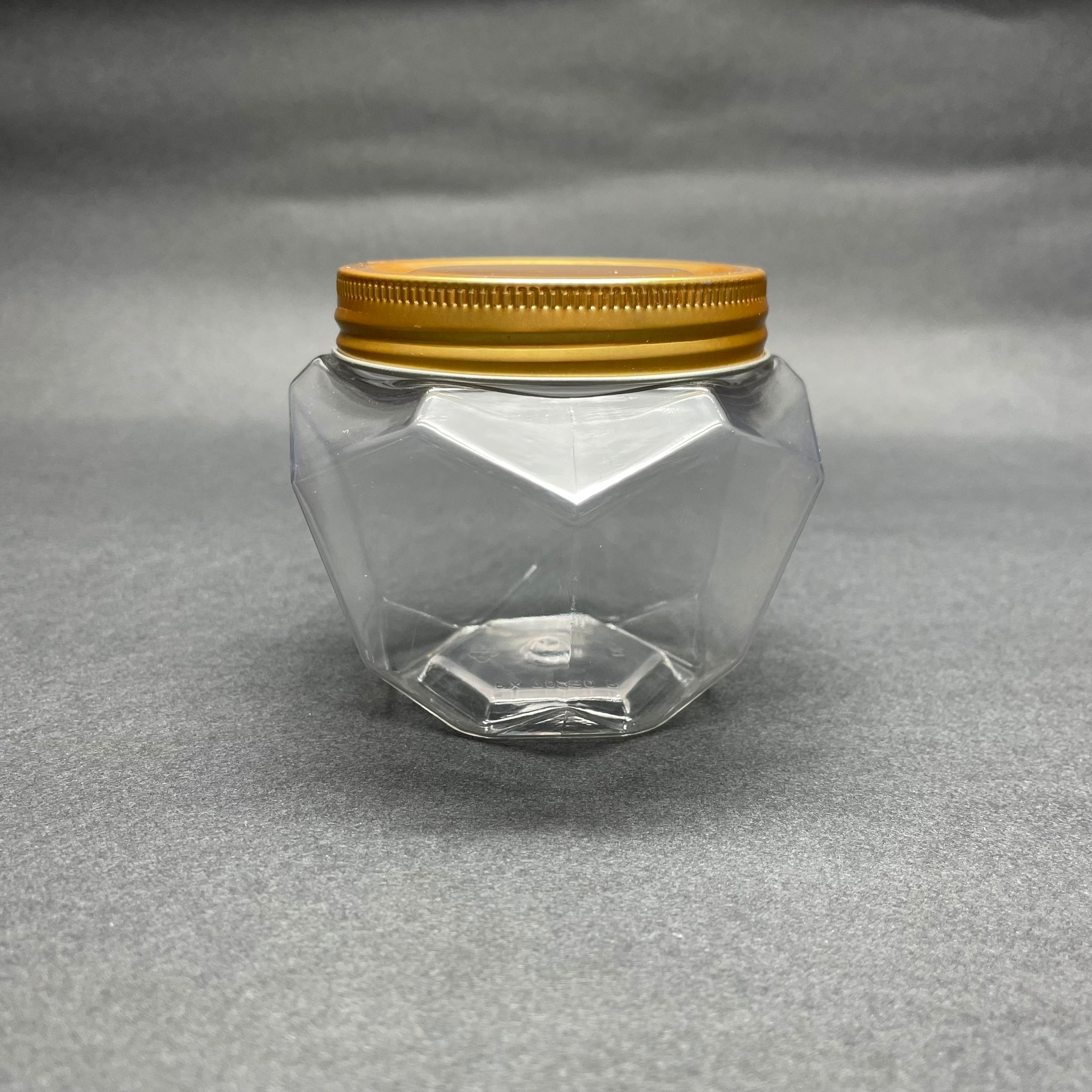 250 Cc Altıgen Sert Plastik Kavanoz - Gold Metal Kapaklı - 250 Ml Metal Kapaklı Plastik Kavanoz - Kozmetik Kavanoz, Bal Kavanozu Ve Krem Kavanozu Olarak Kullanabilirsiniz