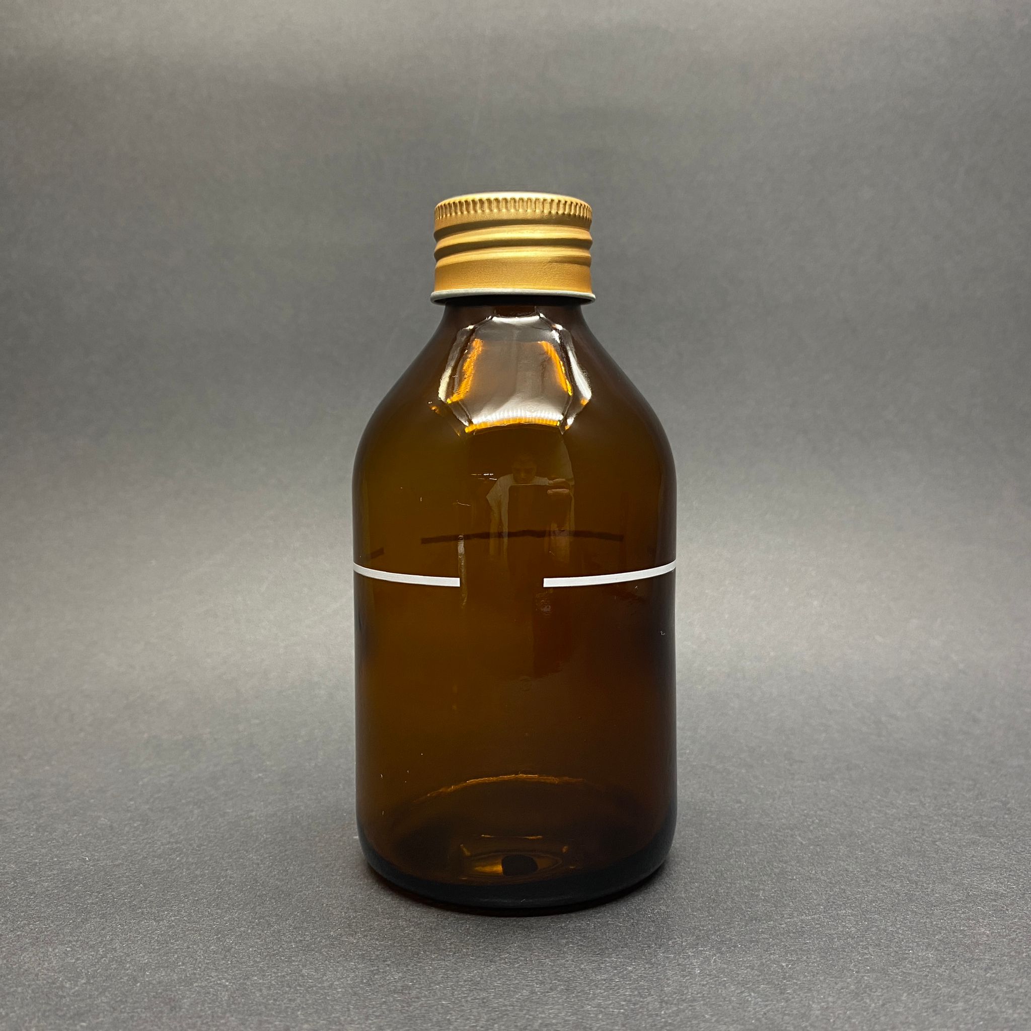 250 Cc Amber Çizgili Model Cam Şişe - Gold Metal Kapaklı - 250 Ml Kahverengi Boş Şurup Şişesi - Ecza Şişesi (Ağız Çapı 31 Mm) - Kapak Gereğinden Fazla Sıkılırsa Atar