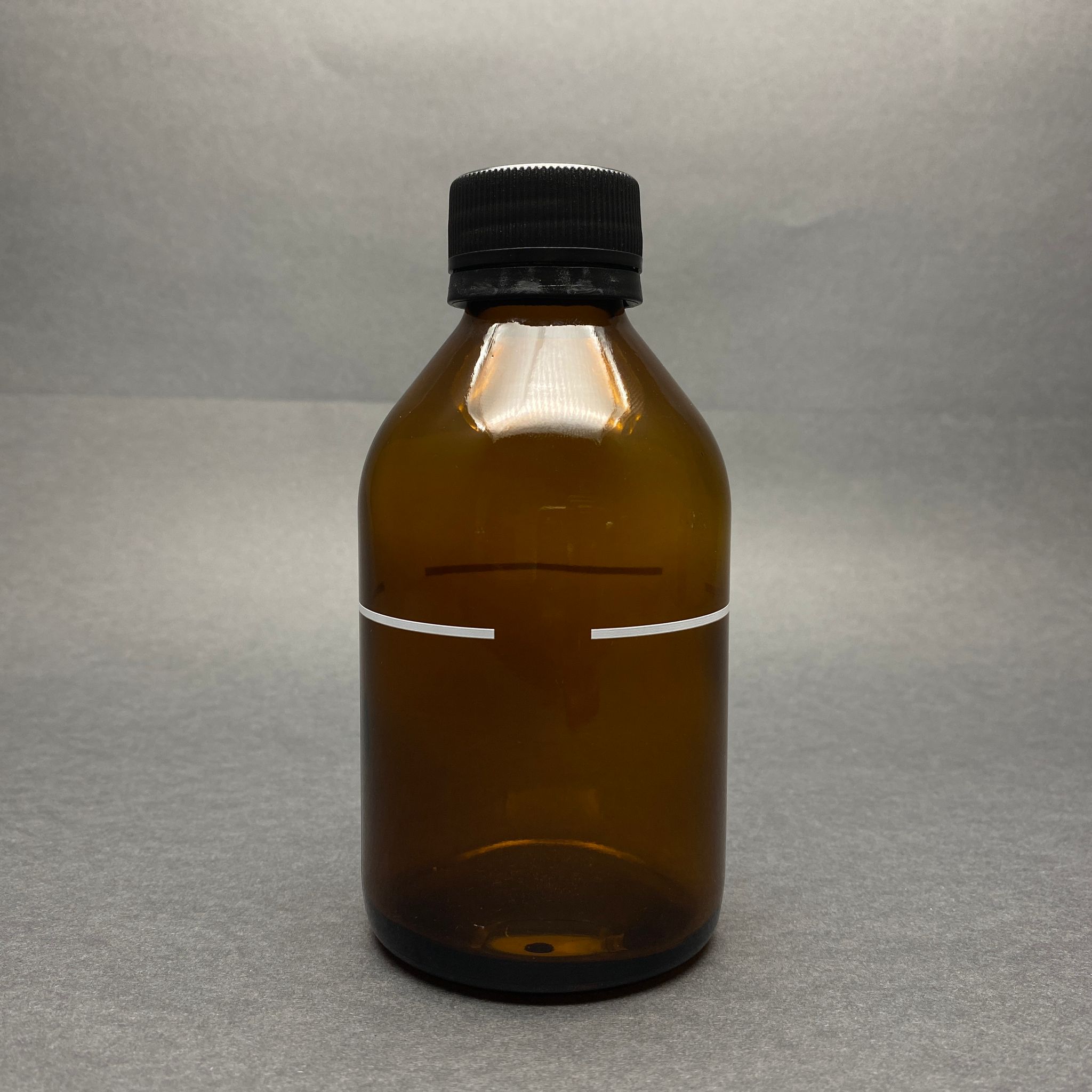 250 Cc Amber Çizgili Model Cam Şişe - Siyah Kilitli Contalı Plastik Kapaklı - 250 Ml Kahverengi Boş Şurup Şişesi (Ağız Çapı 31 Mm) - Kapak Markası Berıcap
