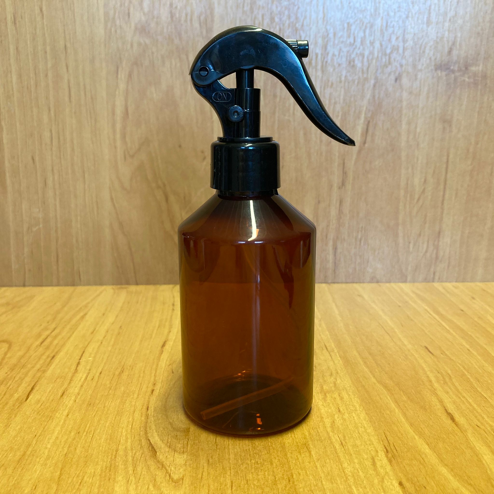 250 Cc Amber Plastik Şişe - Siyah Triger Spreyli - 250 Ml Kahverengi Boş Plastik Şişe