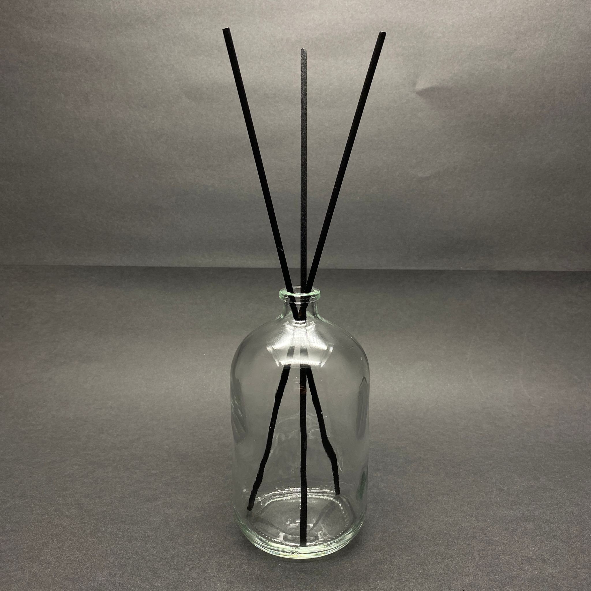 250 Cc Cam Bambu Oda Kokusu Şişesi - 250 Ml Çubuklu Bambu Oda Kokusu Şişesi - Difüzör Şişe- Cam Şişe + Plastik Kapak + 3 Adet Fiber Siyah Bambu Çubuk