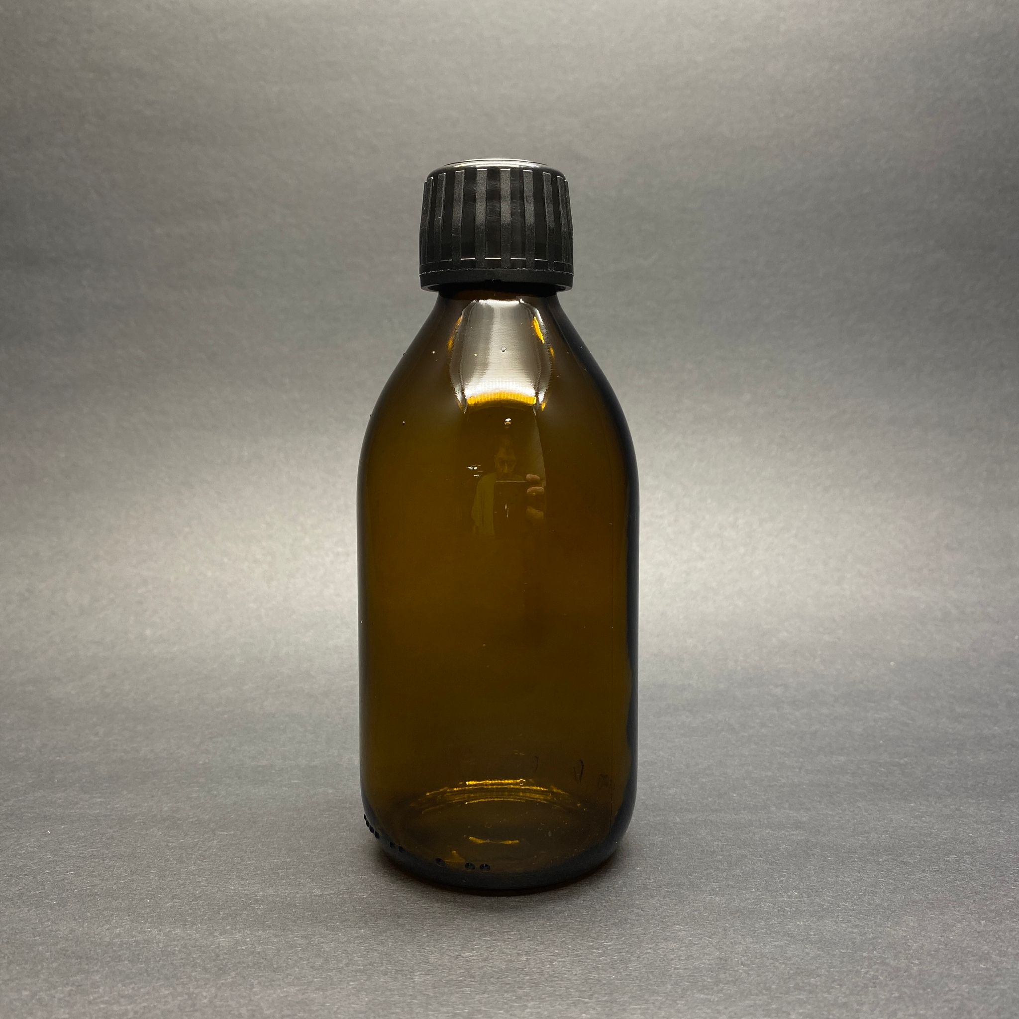 250 Cc Ecza Şişesi - Siyah Kilitli Kapaklı - 250 Ml Cam Kahverengi Boş Şurup İlaç Şişeleri (Ağız Çapı 28 Pp)