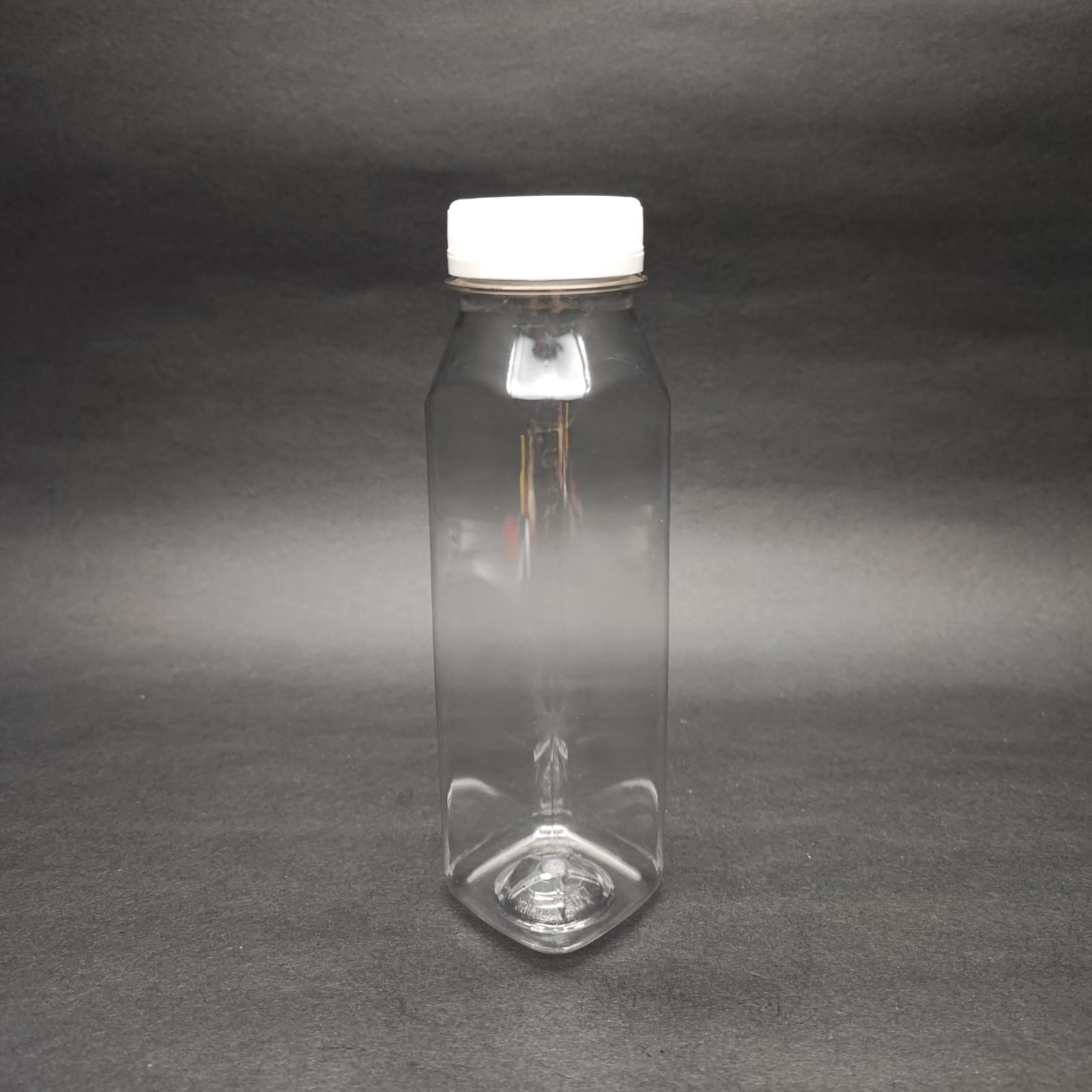 250 Cc Kare Pet Şişe (19 Gr) - Geniş Ağızlı Beyaz Kilitli Kapaklı - 250 Ml Detox , Meyve Suyu Şişe , Boş Detoks Şişe