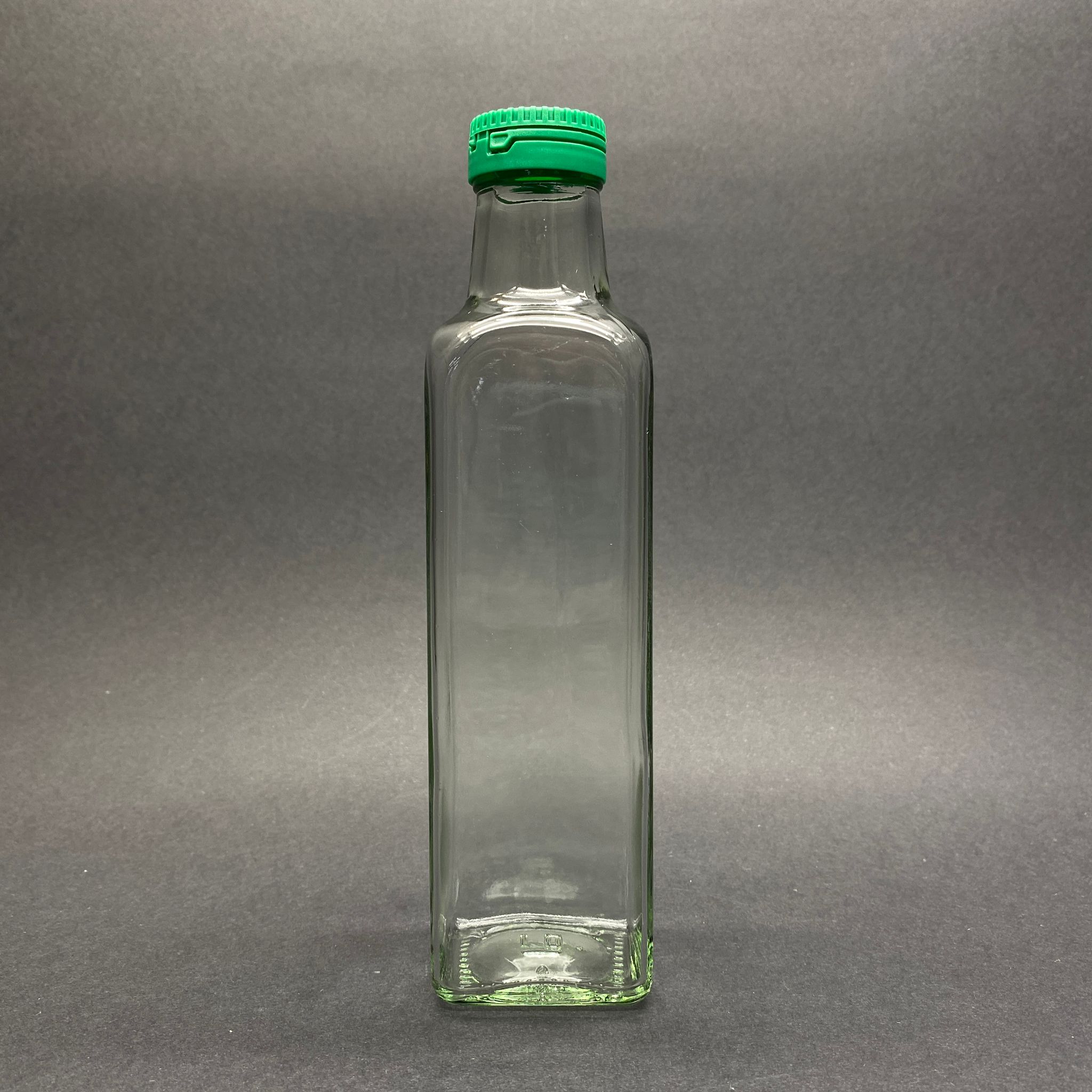 250 Cc Köşeli Maraska Cam Şişe - Yeşil Kilitli Çakma (Geçme) Kapaklı (Kolay Kapama) Yırmaçlı  - 250 Ml Kampanyalı Zeytinyağı Şişesi