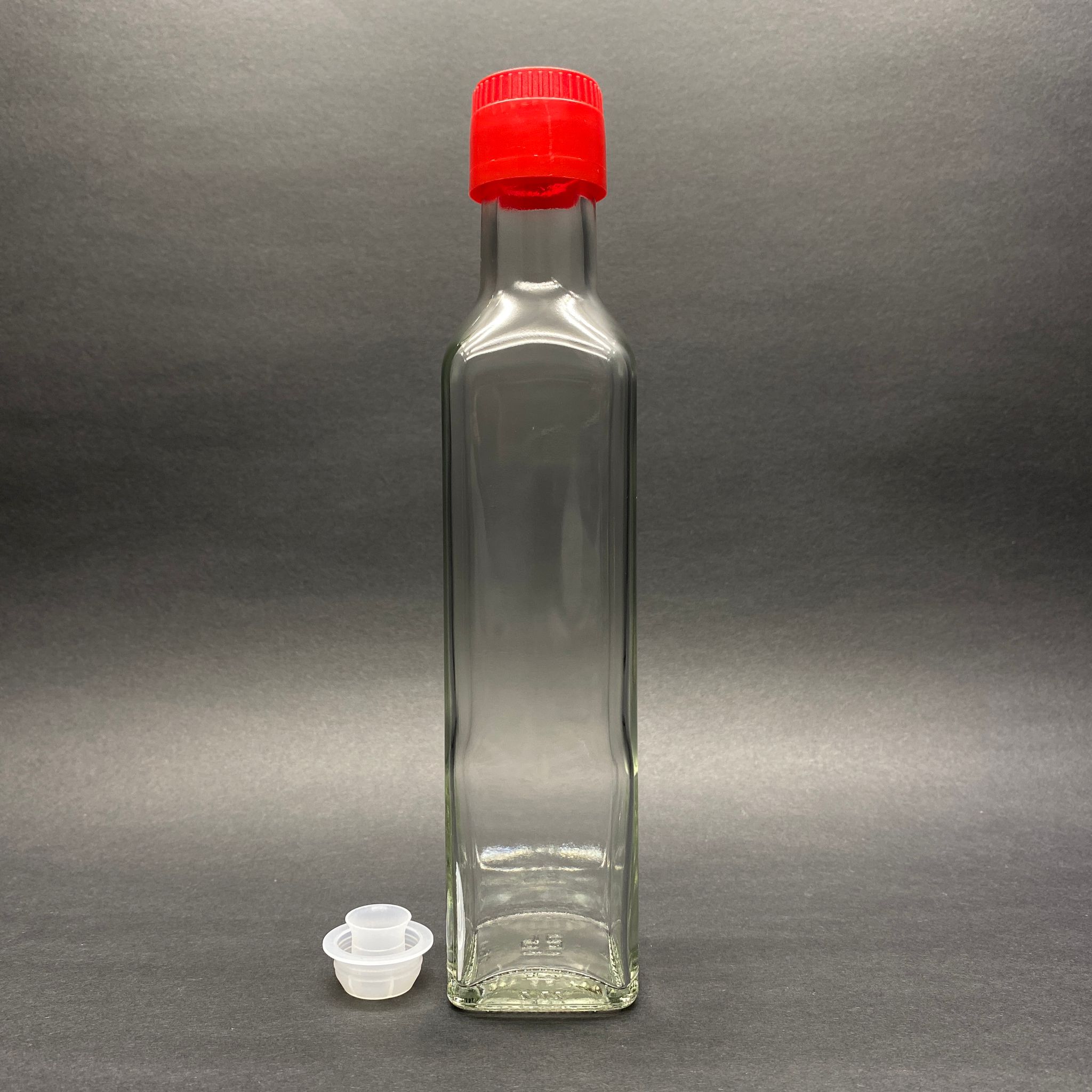 250 Cc Maraska Cam Şişe - Kilitli Kırmızı Akıtıcılı Drop - Stop Kapaklı - 250 Ml Köşeli Yağ Şişesi - Sirke Şişesi - 0.25 Lt Maraska Köşeli Şeffaf Cam Şişe