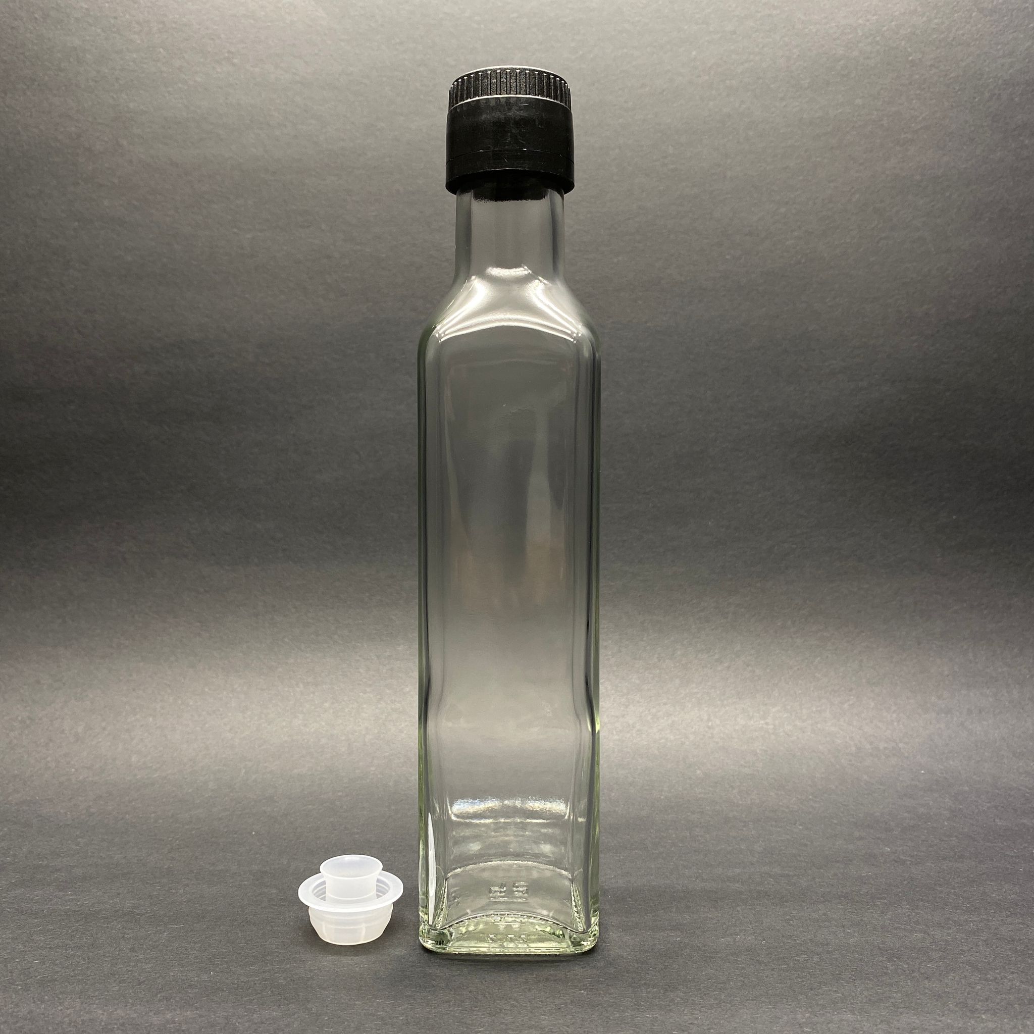 250 Cc Maraska Cam Şişe - Kilitli Siyah Akıtıcılı Drop - Stop Kapaklı - 250 Ml Köşeli Yağ Şişesi - Sirke Şişesi - 0.25 Lt Maraska Köşeli Şeffaf Cam Şişe