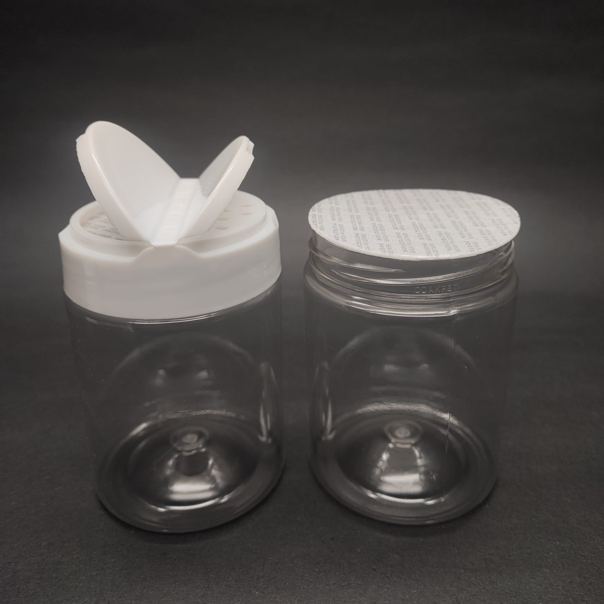 250 Cc Pet Baharat Kavanozu - Beyaz  Fliptop Baharat Kapaklı + Sızdırmaz Kendinden Yapışkanlı Köpük Contalı -  Toz Kavanozu , Baharat Ambalajı , Boş Pudra Şişesi . Tuzluk , Baharat Düzenleyici Set İçin Kavanoz