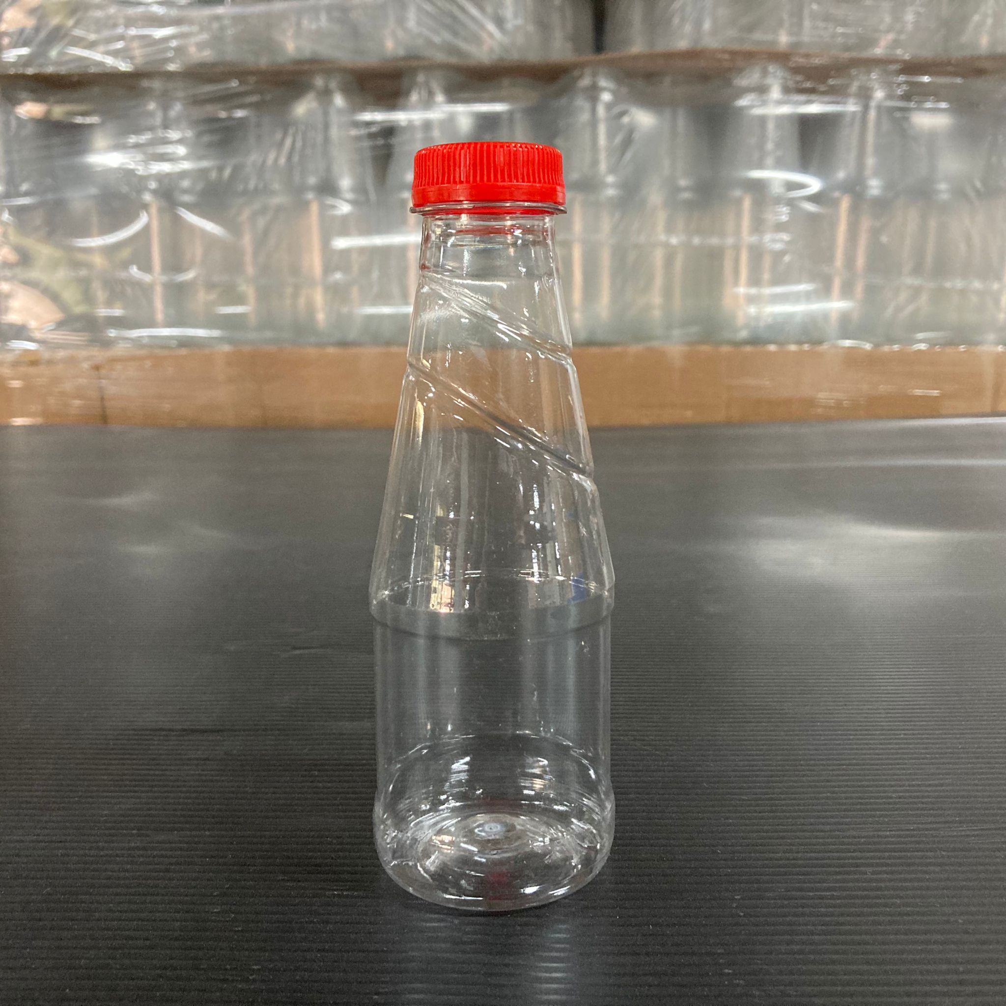 250 Cc Pet Şişe - Kırmızı Kilitli Kapaklı - 250 Ml Plastik Şişe -  Uygun Fiyatlı Ekonomik Pet Şişe