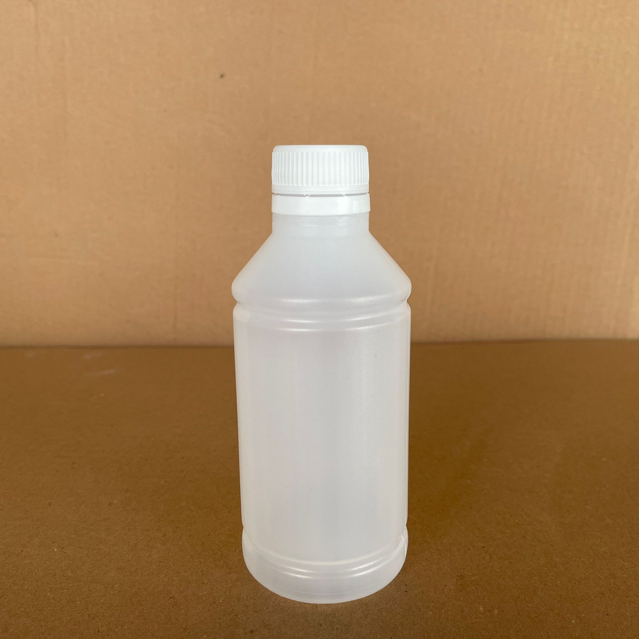 250 Cc Tiner Şişesi - Beyaz Kilitli Kapaklı - 250 Ml Kimyasala Dayanıklı Plastik Şişe - 0,25 Lt Polietilen Şişe