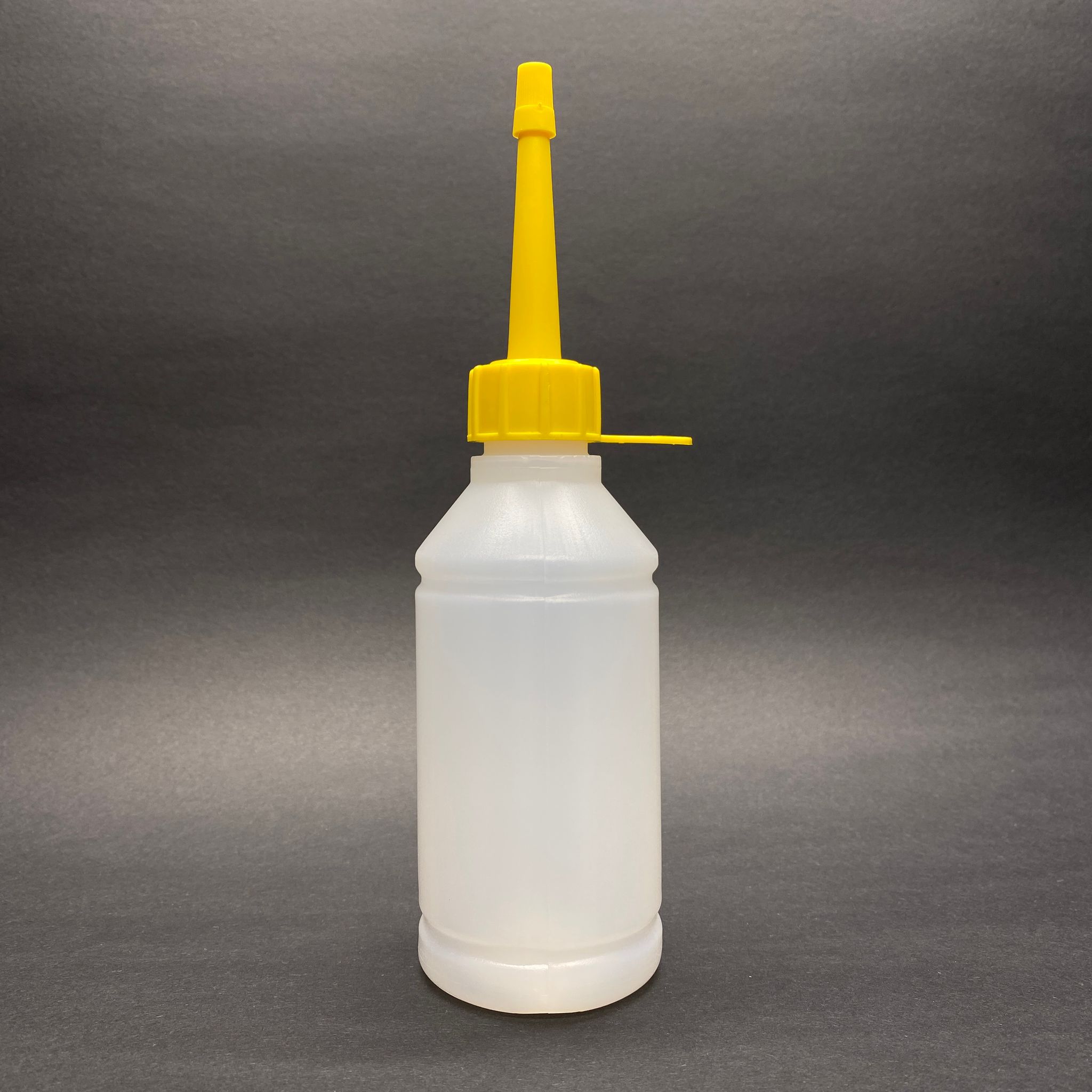 250 Cc Tiner Şişesi - Kilitli Contalı  Beyaz Kapaklı + Akıtıcılı Sivri Sarı Kartuş Kapaklı - 250 Ml Kimyasala Dayanıklı Plastik Şişe - 0,25 Lt Polietilen Şişe Tombul