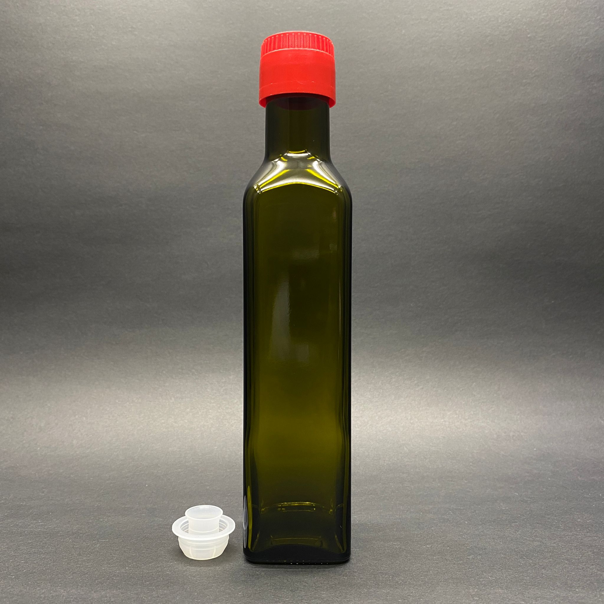 250 Cc Yeşil Maraska Cam Şişe - Kilitli Kırmızı Akıtıcılı Drop - Stop Kapaklı - 250 Ml Köşeli Yağ Şişesi - Sirke Şişesi - 0.25 Lt Maraska Köşeli Cam Şişe