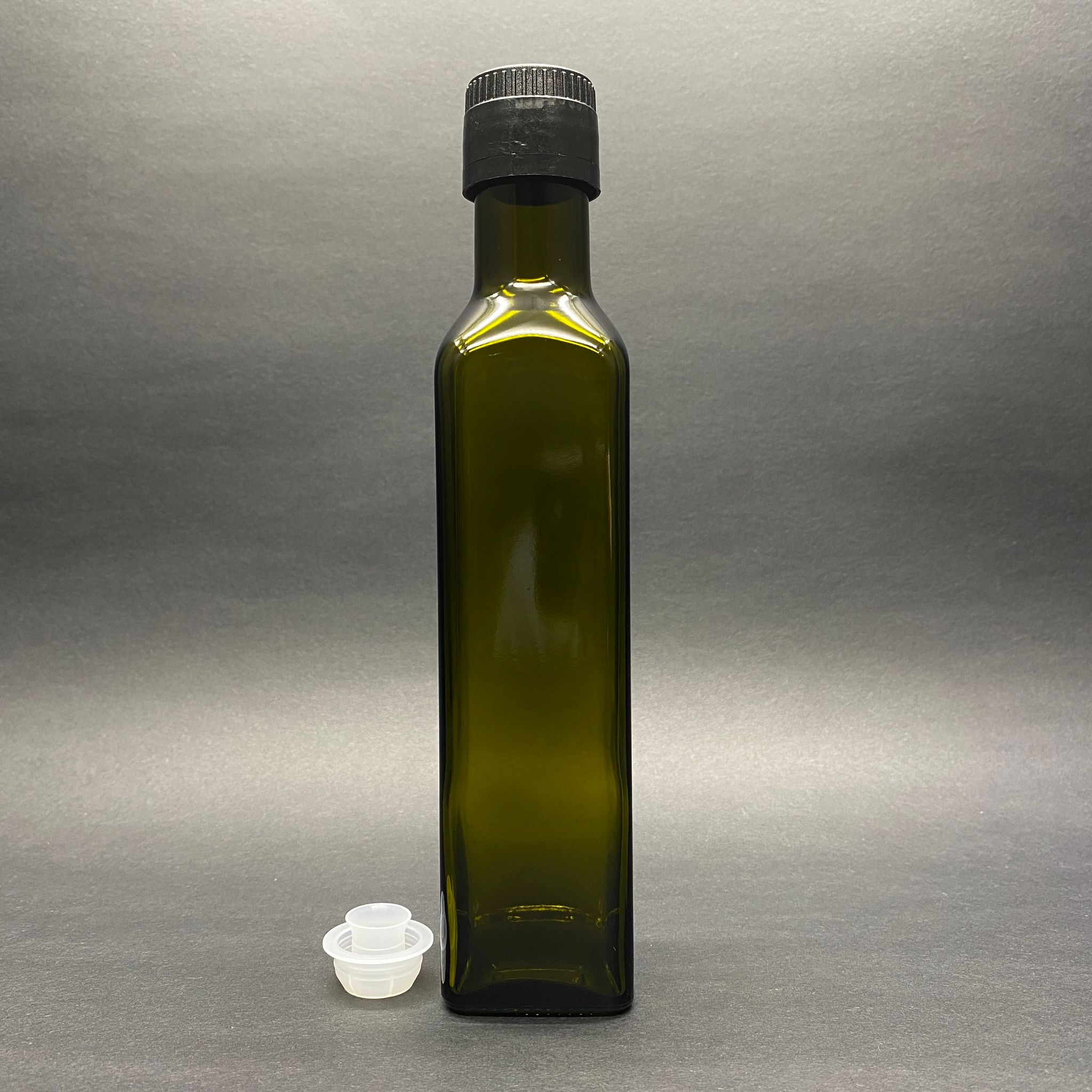 250 Cc Yeşil Maraska Cam Şişe - Kilitli Siyah Akıtıcılı Drop - Stop Kapaklı - 250 Ml Köşeli Yağ Şişesi - Sirke Şişesi - 0.25 Lt Maraska Köşeli Cam Şişe