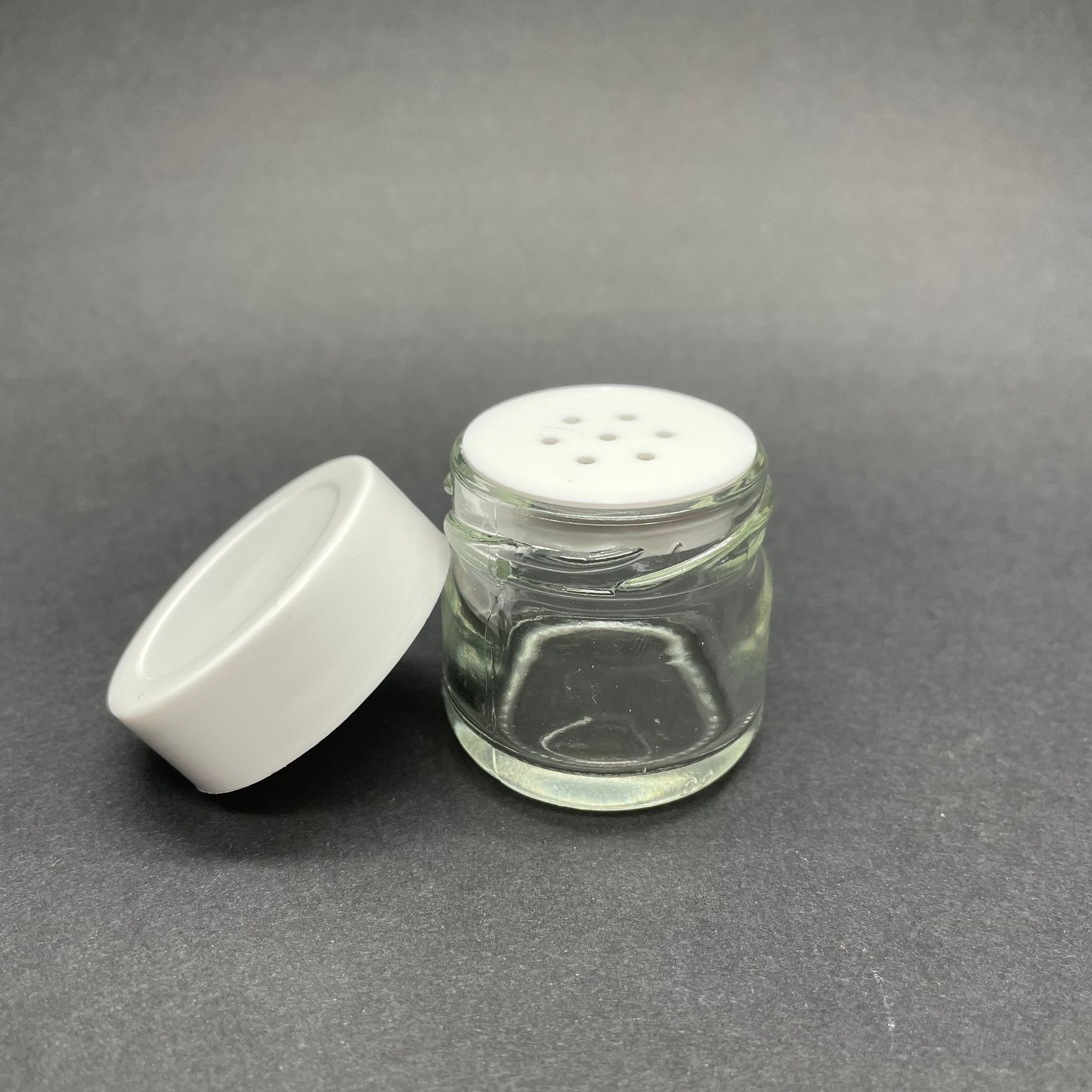 29 Cc Cam Toz Pudra Kavanozu -  Plastik Kapaklı +Tıpalı - 29 Ml Pudra Kutusu - Tuzluk Tıpalı Eko Tuzluk  -  Medikal Pudra Ambalaj