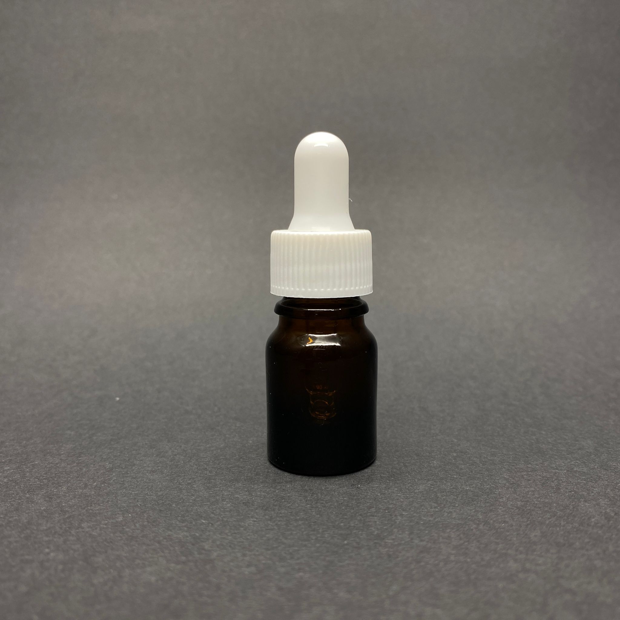 3 Cc Amber Cam Damlalıklı Şişe - Beyaz Emzik - Beyaz Plastik Kapak - 3 Ml Kahverengi Cam Damlalıklı Şişe