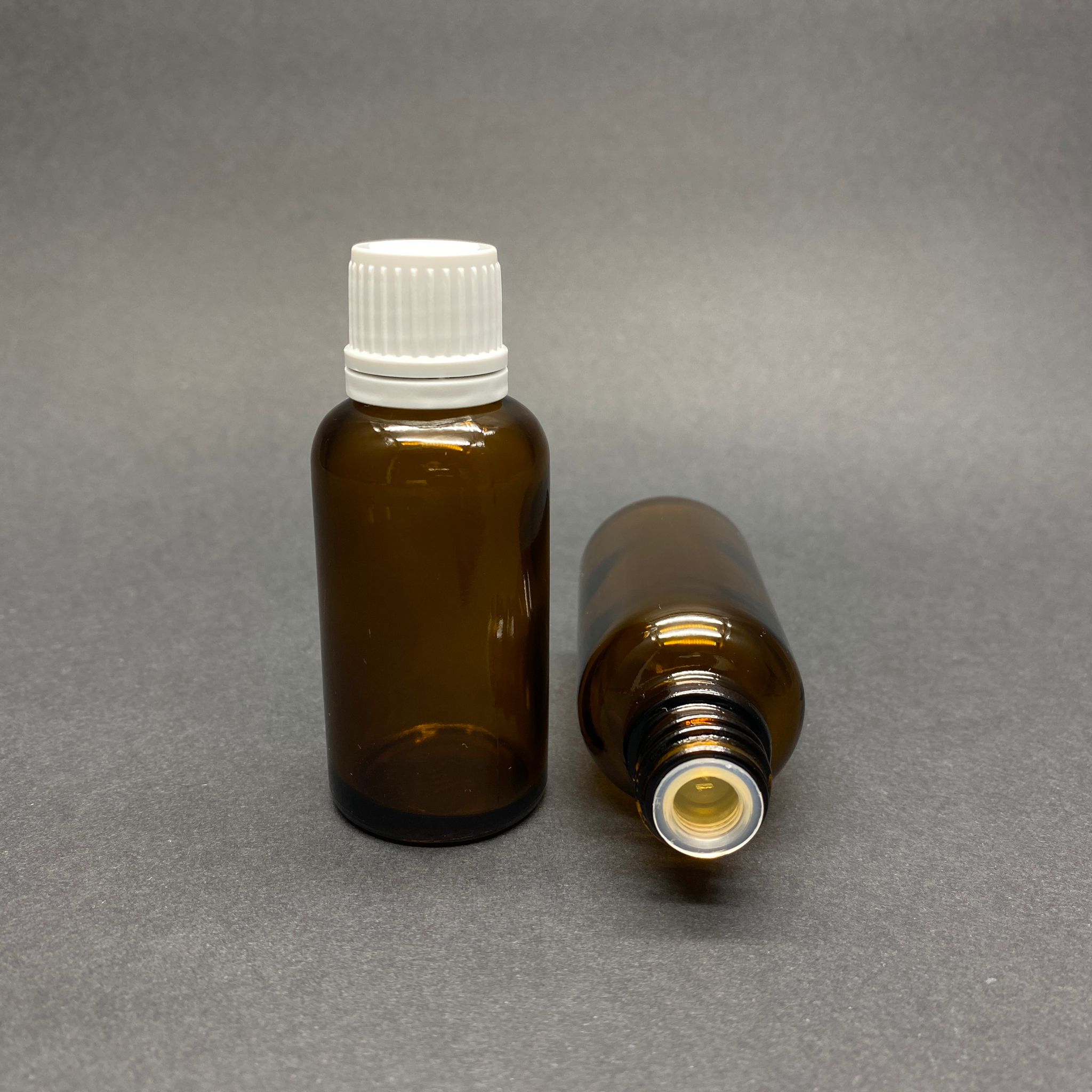 30 Cc Amber Beyaz Kilit Kapaklı - Kör Tıpalı Cam Şişe - 30 Ml Kahverengi Kilitli Kapaklı Kör Tıpalı Cam Şişe
