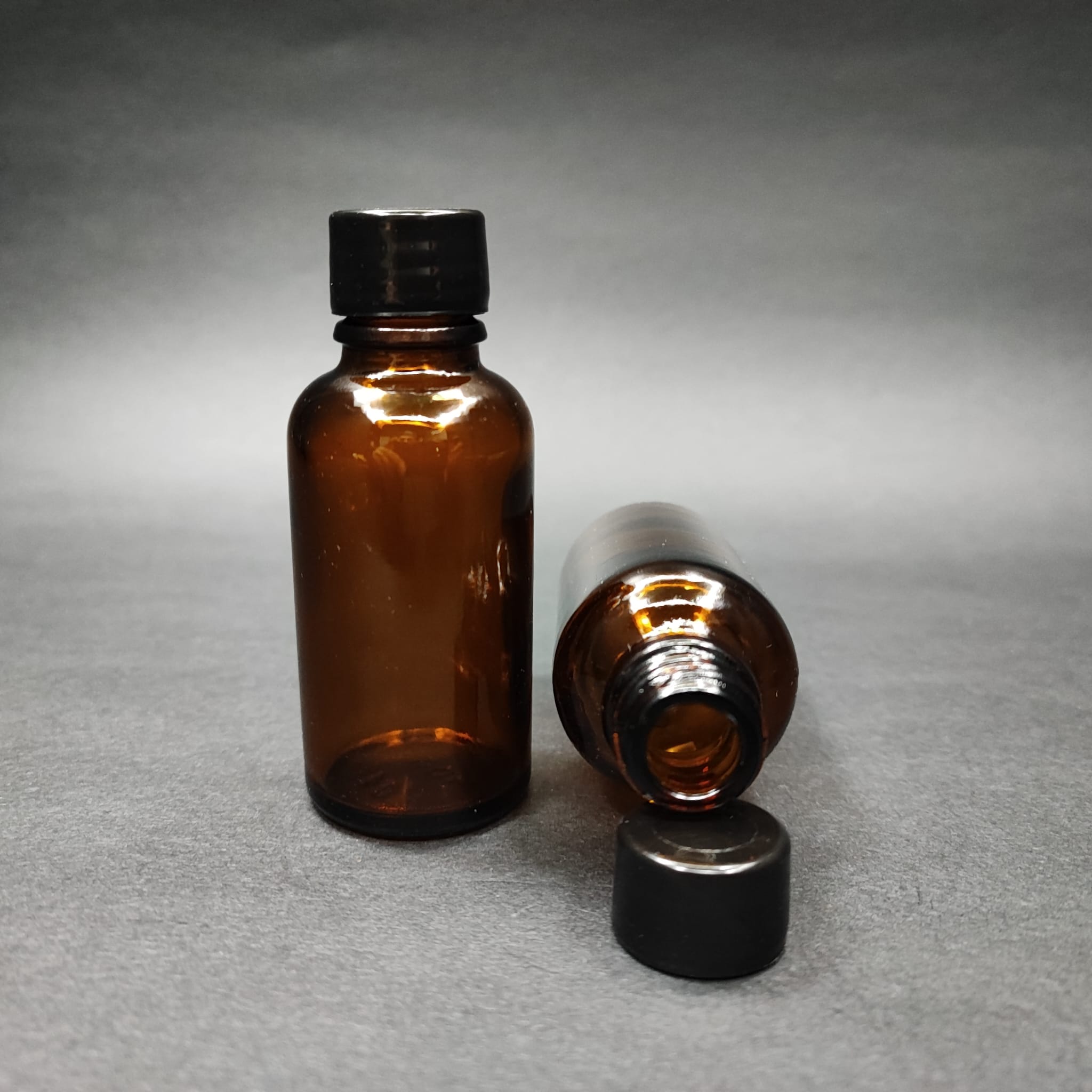 30 Cc Amber Cam Şişe + Kendinden Contalı Sızdırmaz Siyah Kapak - 30 Ml Kapaklı Kahverengi Cam Şişe