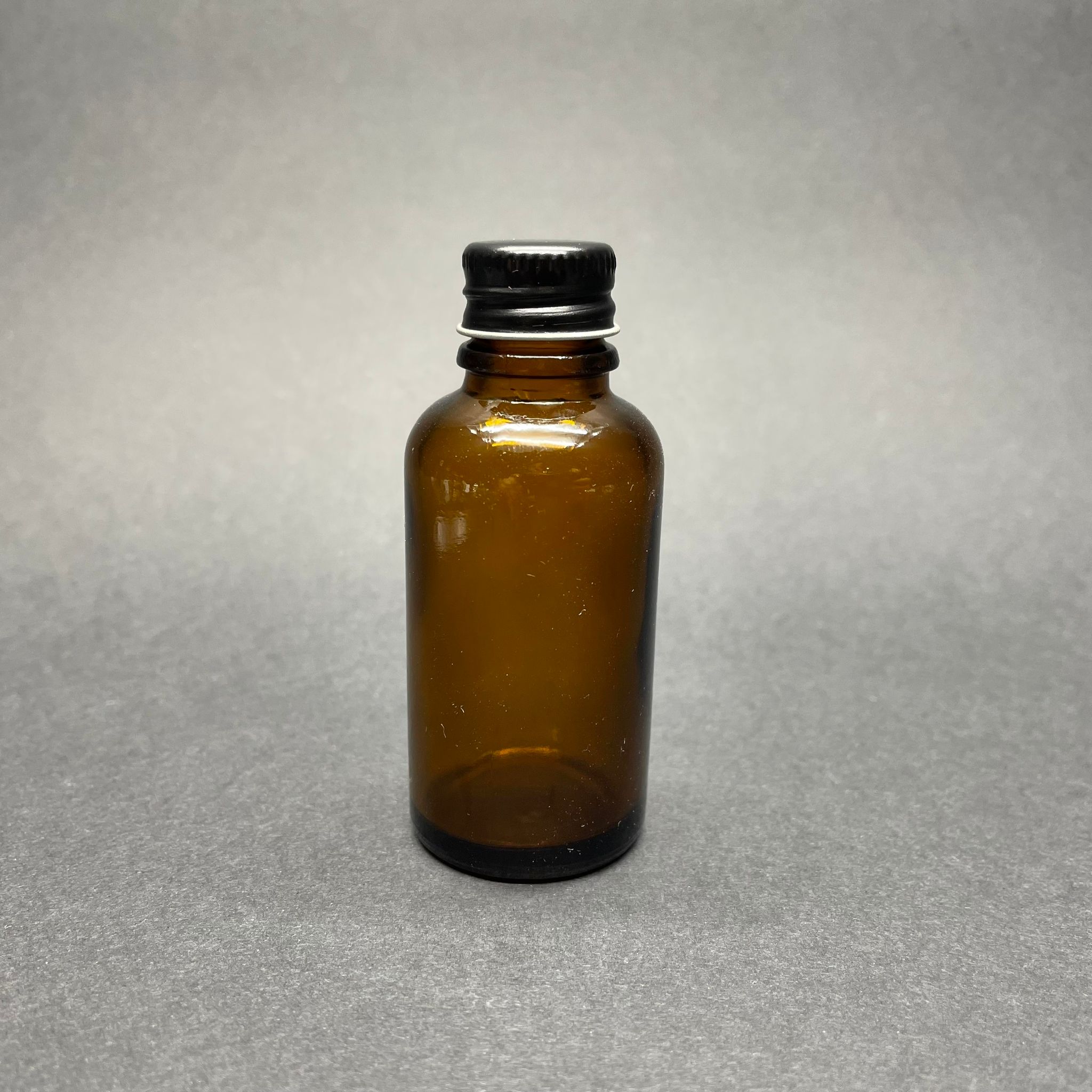 30 Cc Amber Cam Şişe - Siyah Vidalı Metal Kapaklı - 30 Ml Cam Şişe