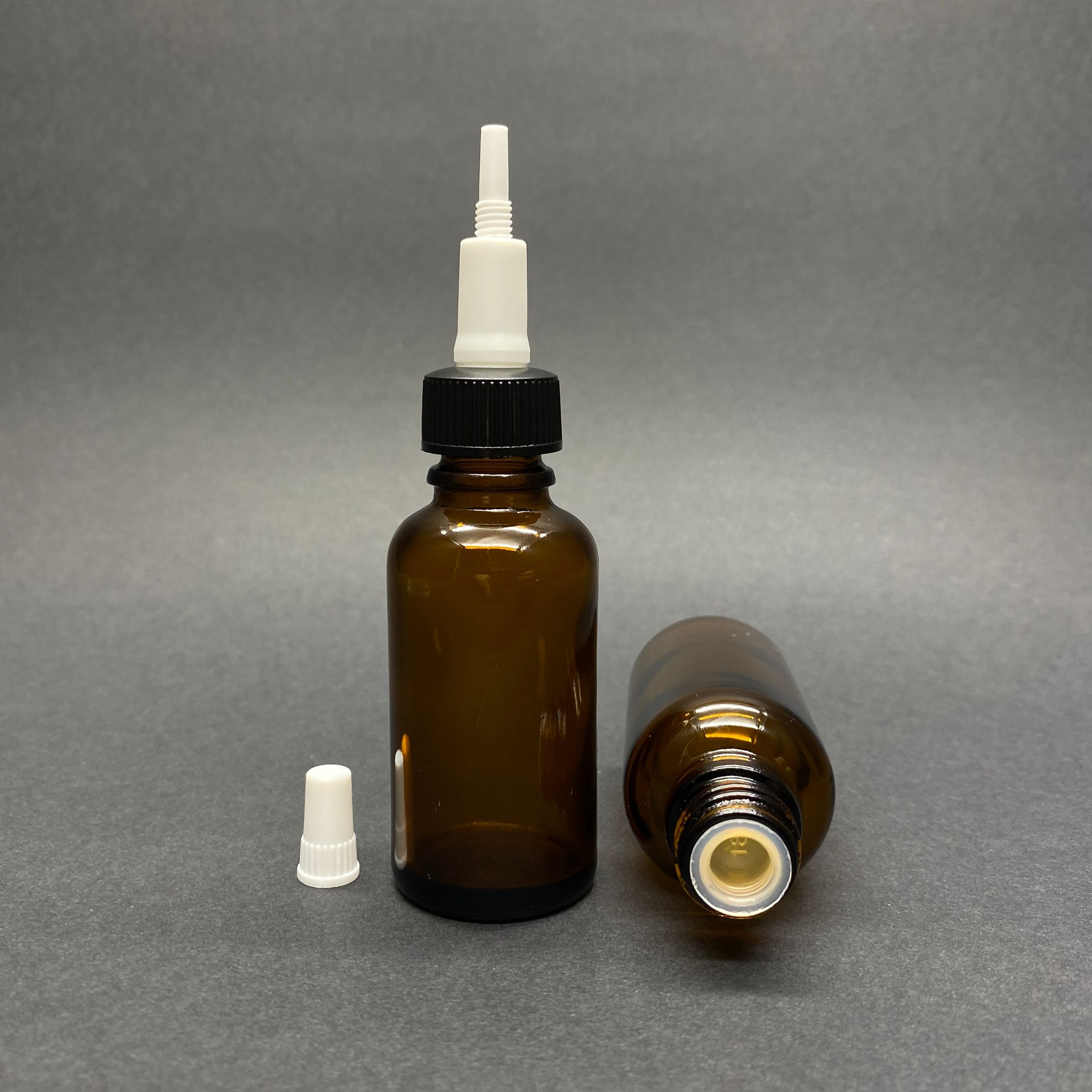 30 Cc Amber Cam Şişe - Üstten Damlalıklı Kapak + Kör Tıpa - Sıvıyı Kontrollü Damlatır