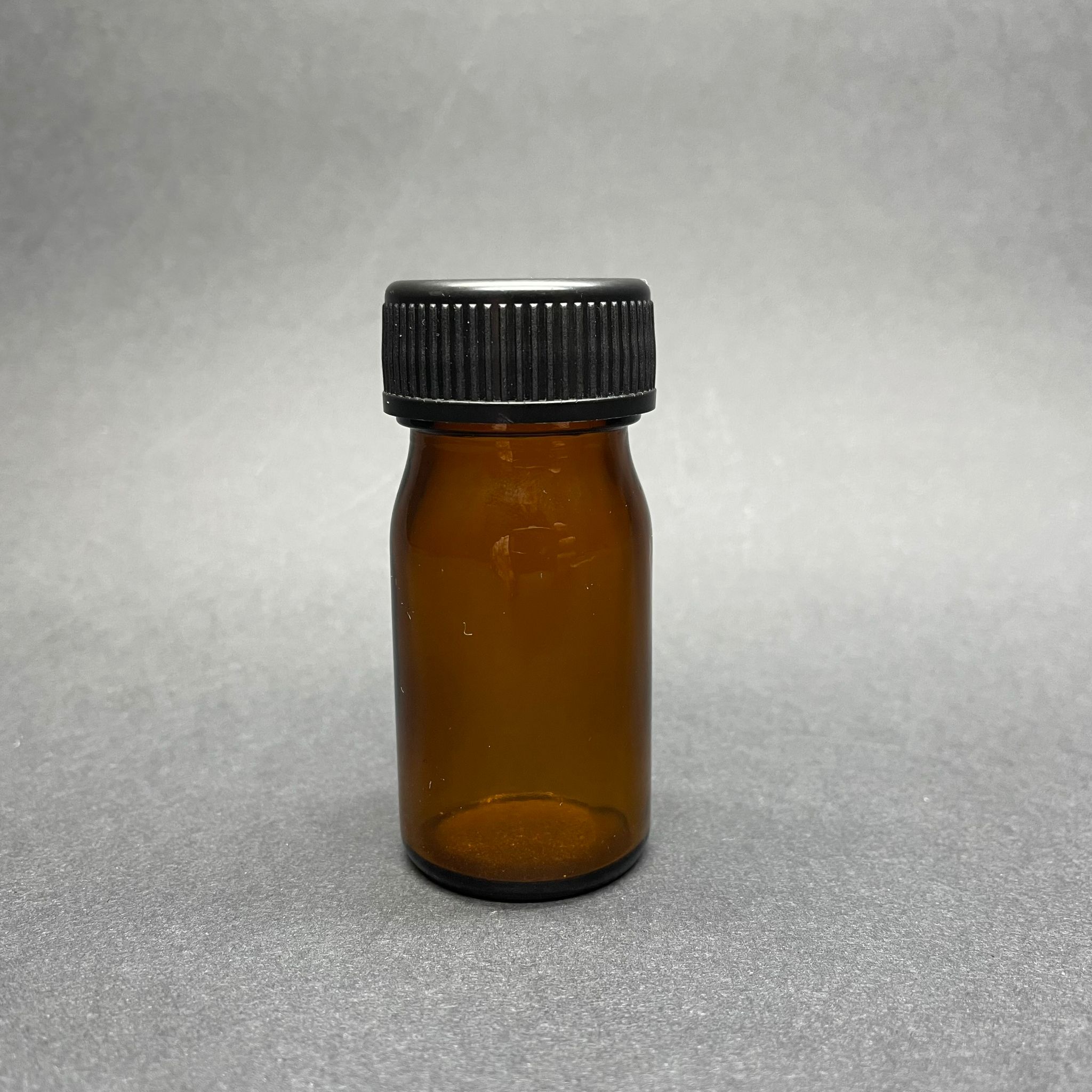 30 Cc Amber Cam Tablet Şişesi  - Ağız Çapı 31 Mm - Siyah Contalı Kapaklı