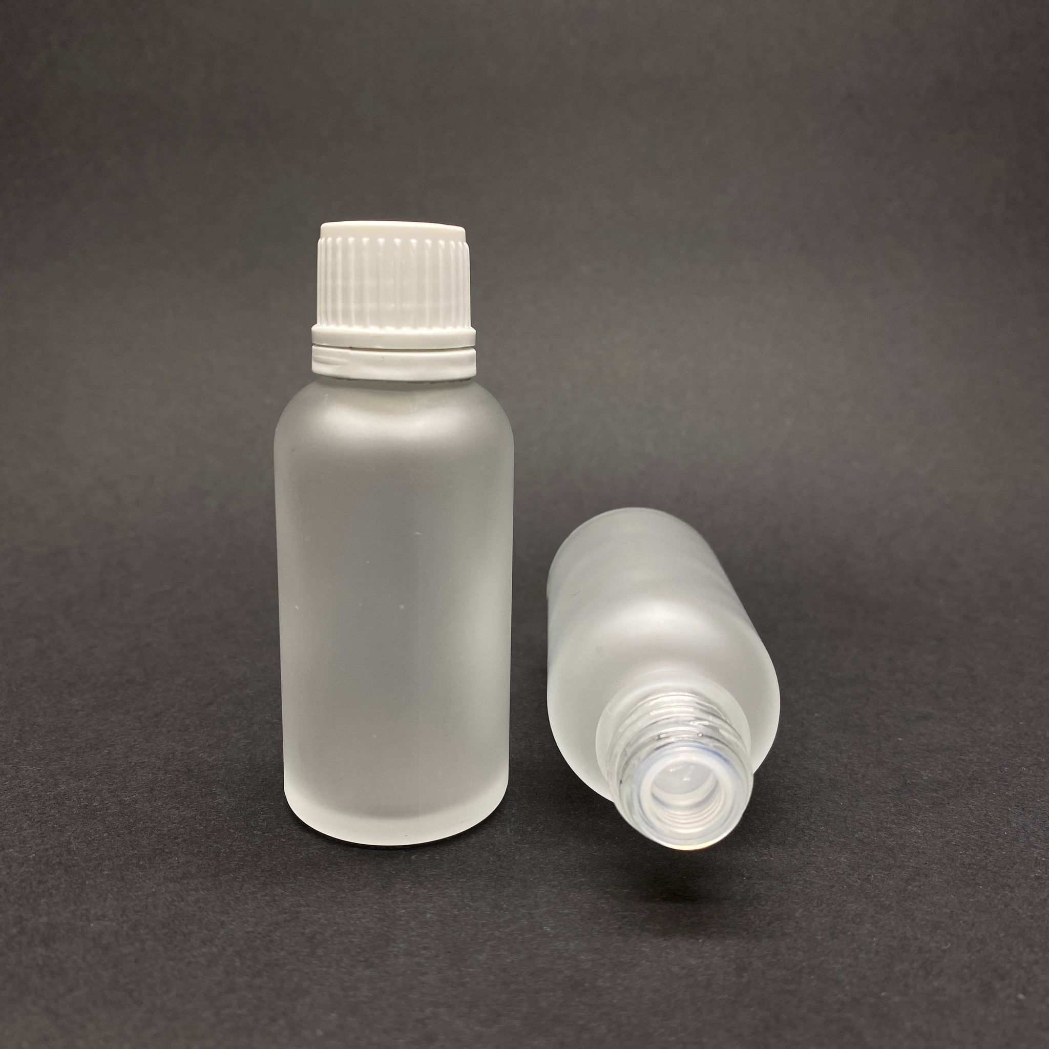 30 Cc Buzlu Beyaz Kilit Kapaklı - Kör Tıpalı Cam Şişe - 30 Ml Buzlu Kilitli Kapaklı Kör Tıpalı Cam Şişe