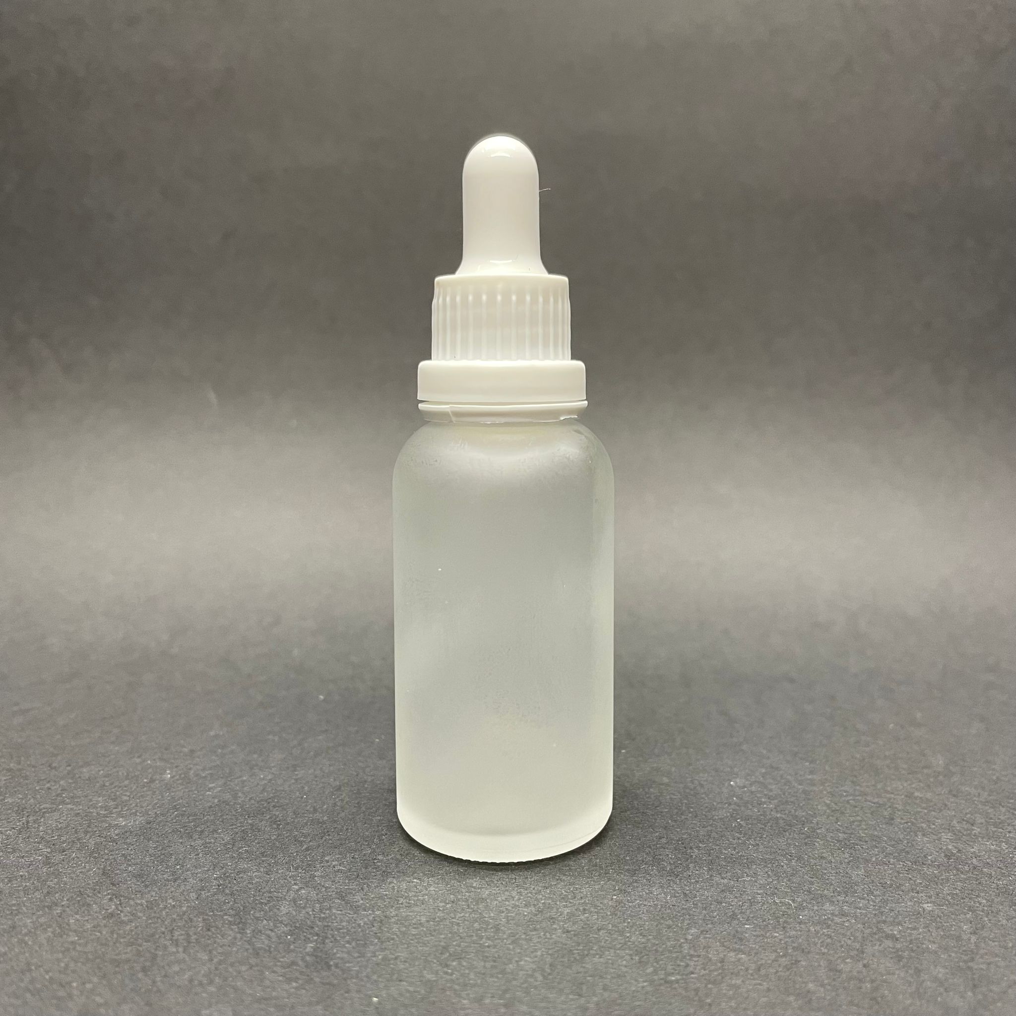 30 Cc Buzlu Cam Damlalıklı Şişe - Beyaz Emzik - Beyaz Kilitli Plastik Kapak - 30 Ml Buzlu Cam Damlalıklı Şişe - Serum Şişesi Damlalıklı - Boş Serum Şişesi - Toptan Damlalıklı Şişe
