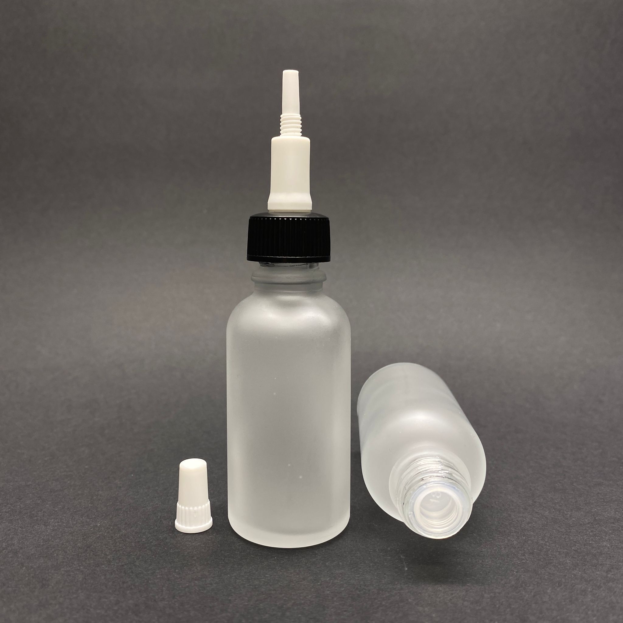 30 Cc Buzlu Cam Şişe (Cam Serum Şişesi - Yüz Serumu İçin Boş Cam Şişe) - Üstten Damlalıklı Kapak + Kör Tıpa - Sıvıyı Kontrollü Damlatır