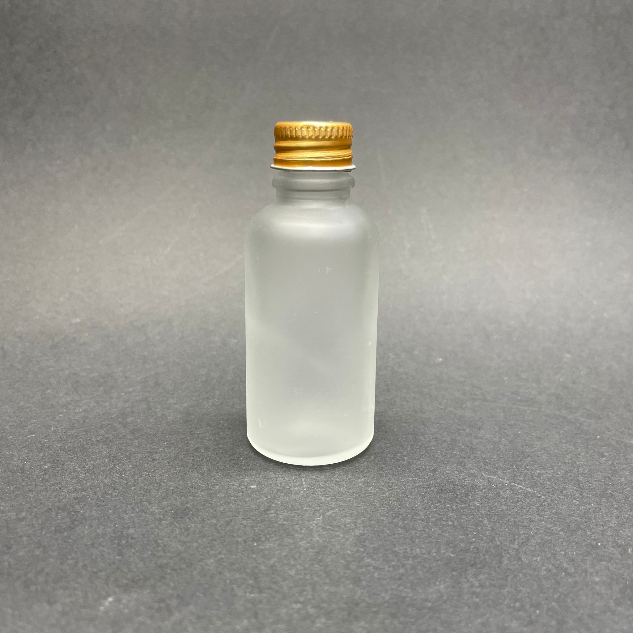 30 Cc Buzlu Cam Şişe - Metal Gold Vidalı Kapaklı - 30 Ml Gümüş Kapaklı Buzlu Şişe - Buzlu Cam