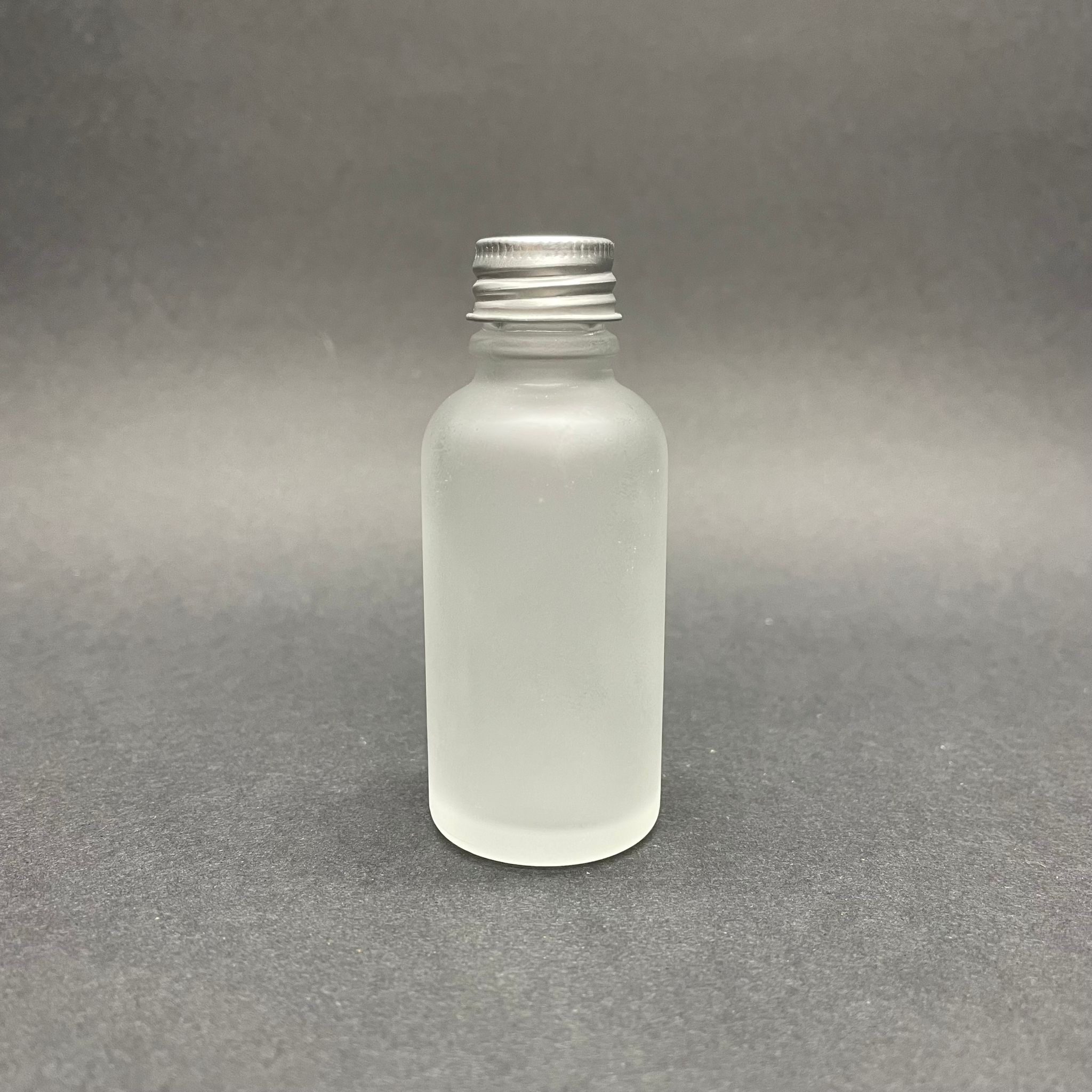 30 Cc Buzlu Cam Şişe - Metal Gümüş Vidalı Kapaklı - 30 Ml Gümüş Kapaklı Buzlu Şişe - Buzlu Cam