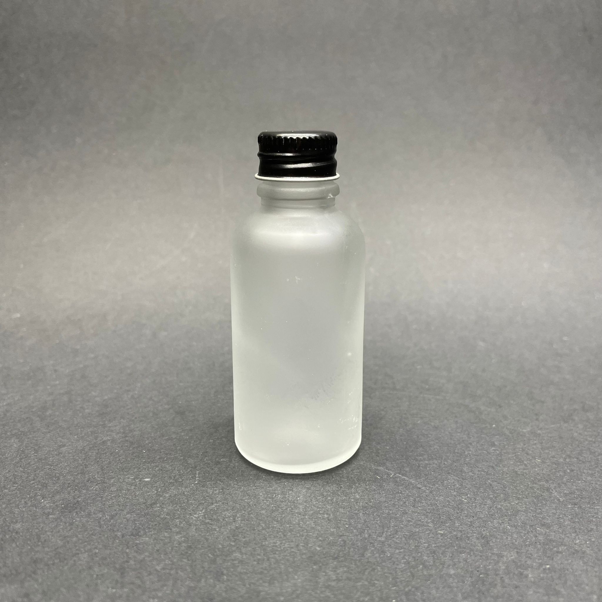 30 Cc Buzlu Cam Şişe - Metal Siyah Vidalı Kapaklı - 30 Ml Gümüş Kapaklı Buzlu Şişe - Buzlu Cam