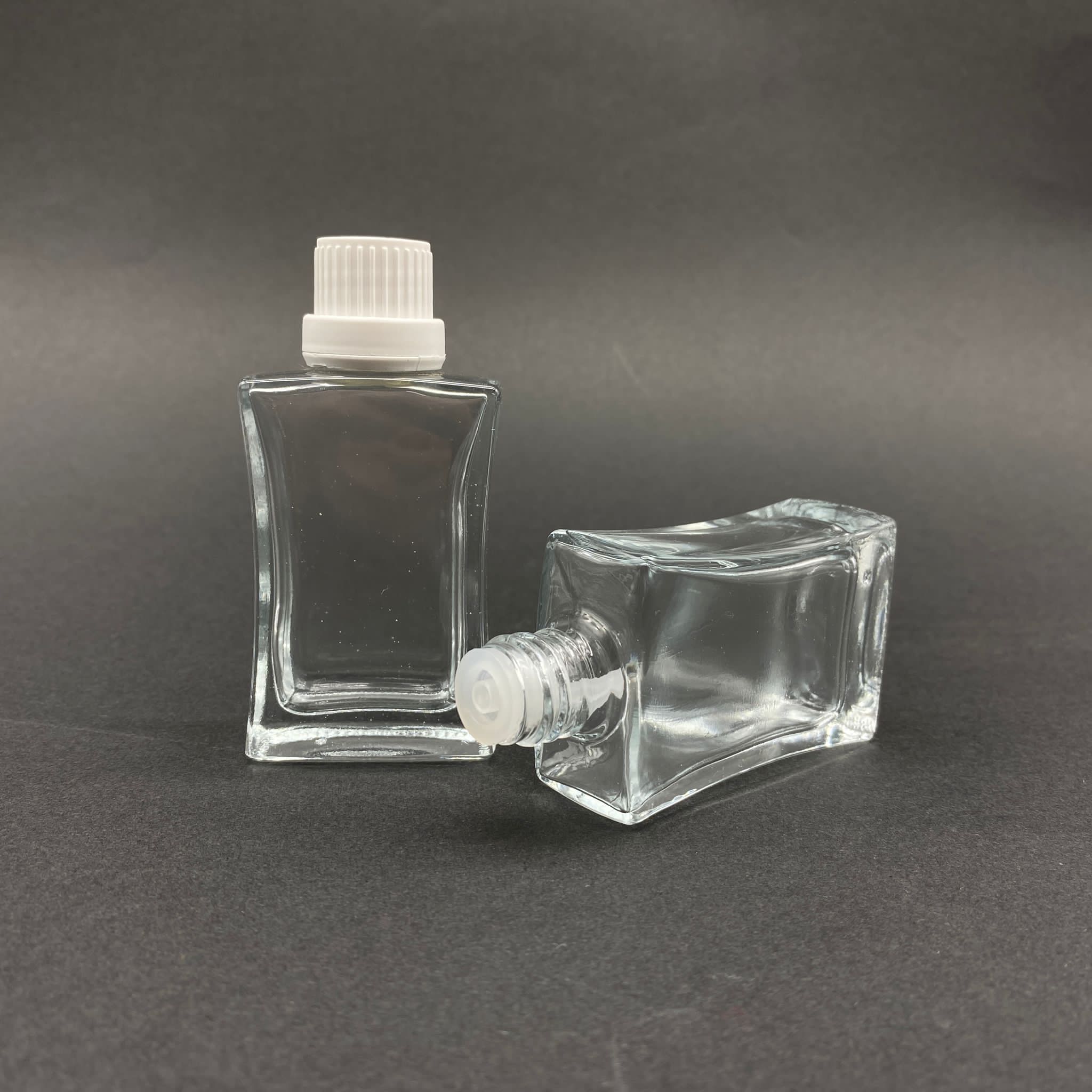 30 Cc Köşeli İçten Damlalıklı - Beyaz Kilit Kapaklı Cam Şişe -  30 Ml Standart İçten Damlalıklı Cam Şişe