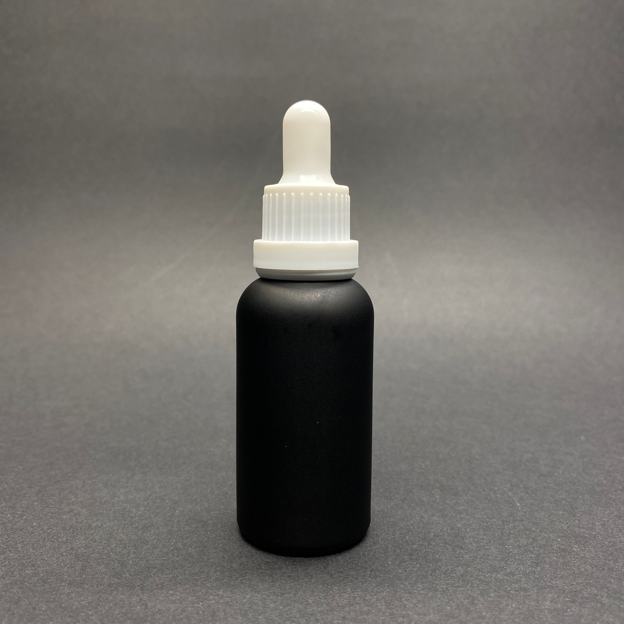 30 Cc Mat Siyah Boyalı Cam Damlalıklı Şişe - Beyaz Emzik - Beyaz Kilitli Kapak - 30 Ml Cam Damlalıklı Şişe