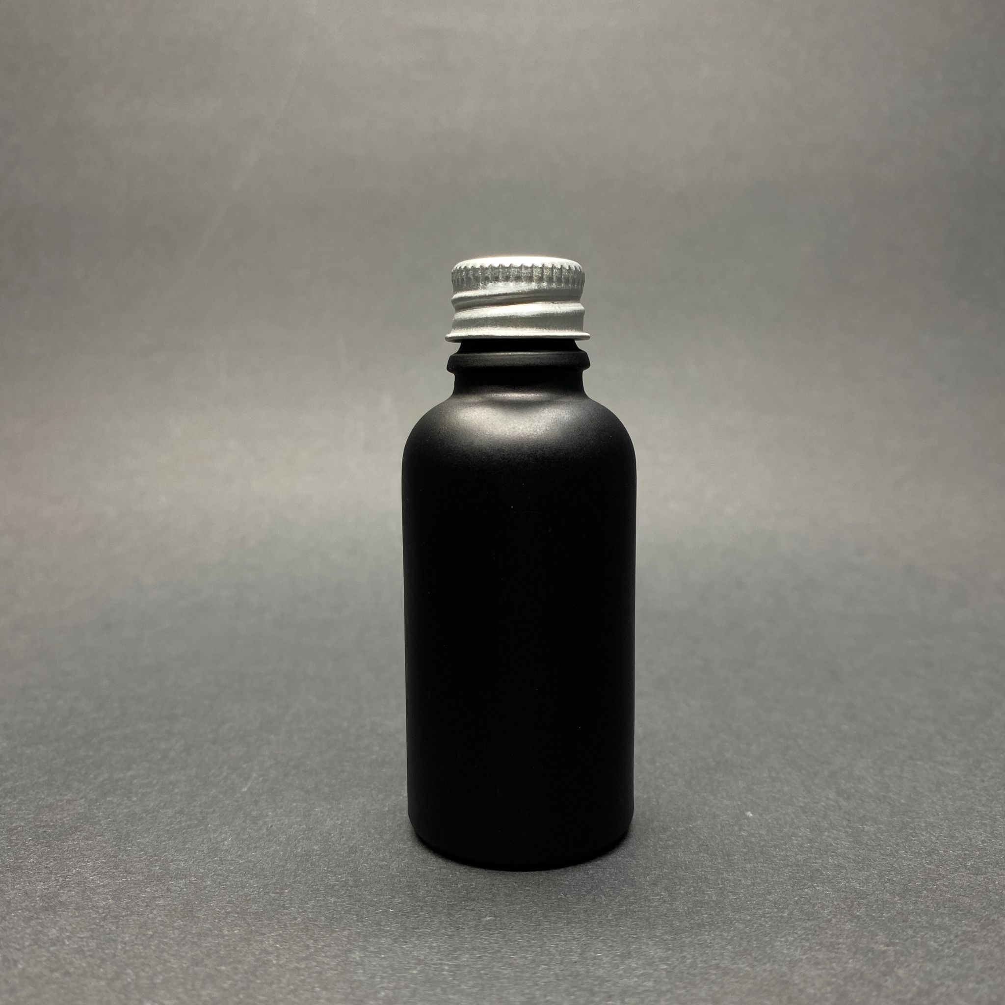 30 Cc Mat Siyah Boyalı Cam Şişe - Metal Gümüş Contalı Kapaklı - 30 Ml Cam Şişe - Mat Siyah Renk