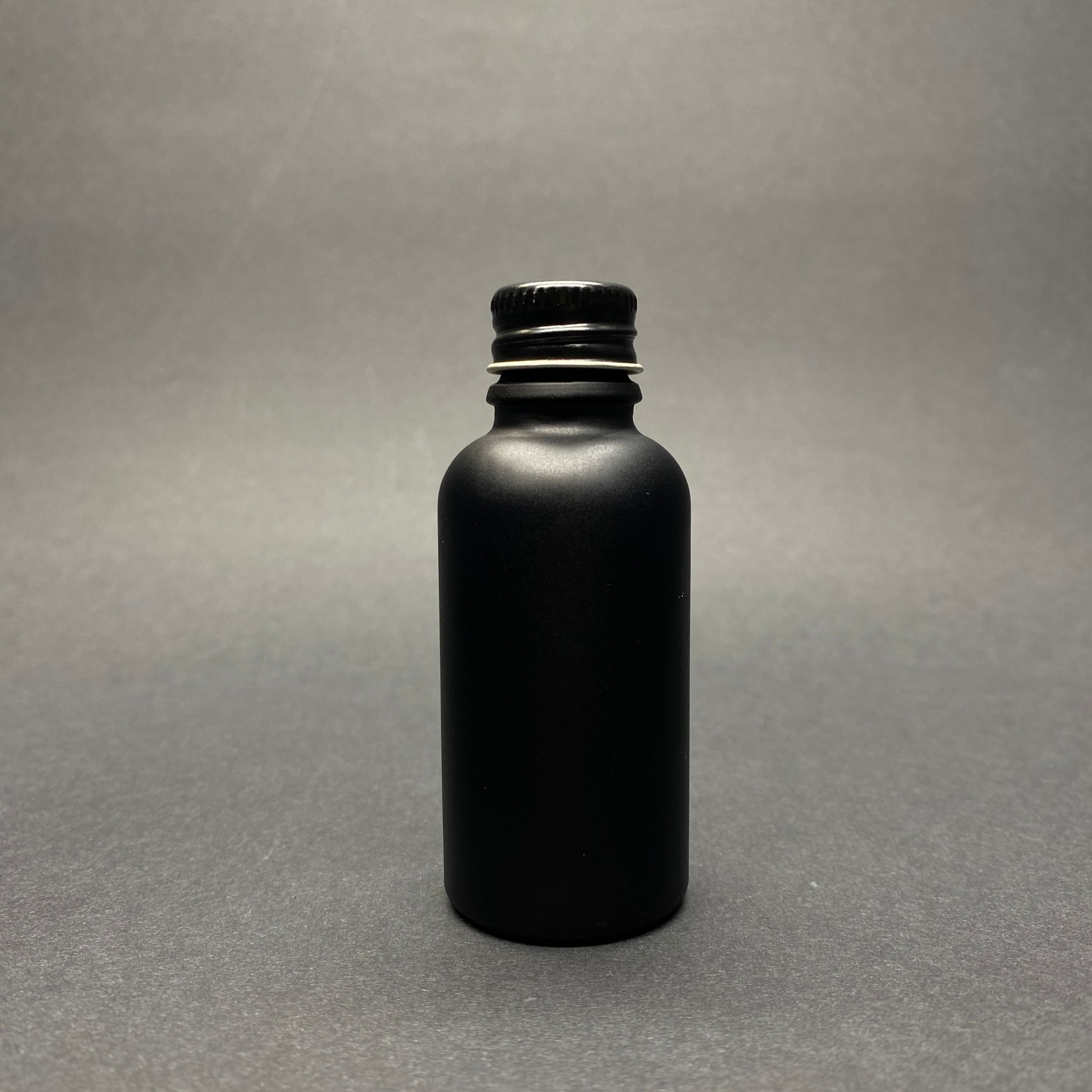 30 Cc Mat Siyah Boyalı Cam Şişe - Metal Siyah Contalı Kapaklı - 30 Ml Cam Şişe - Mat Siyah Renk